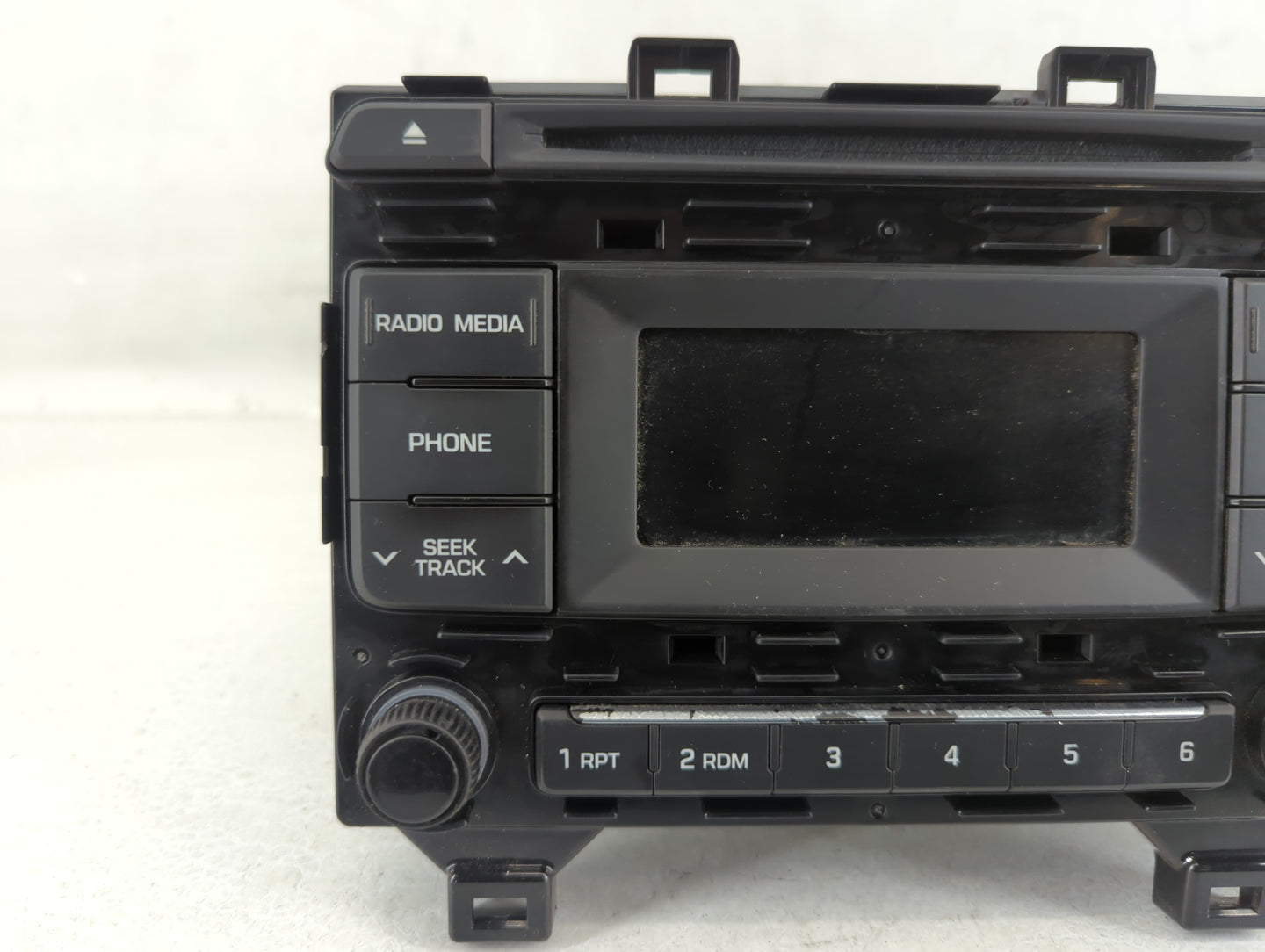 2015-2015 Hyundai Sonata Am Fm Cd Player Radio Receiver - Oemusedautoparts1.com