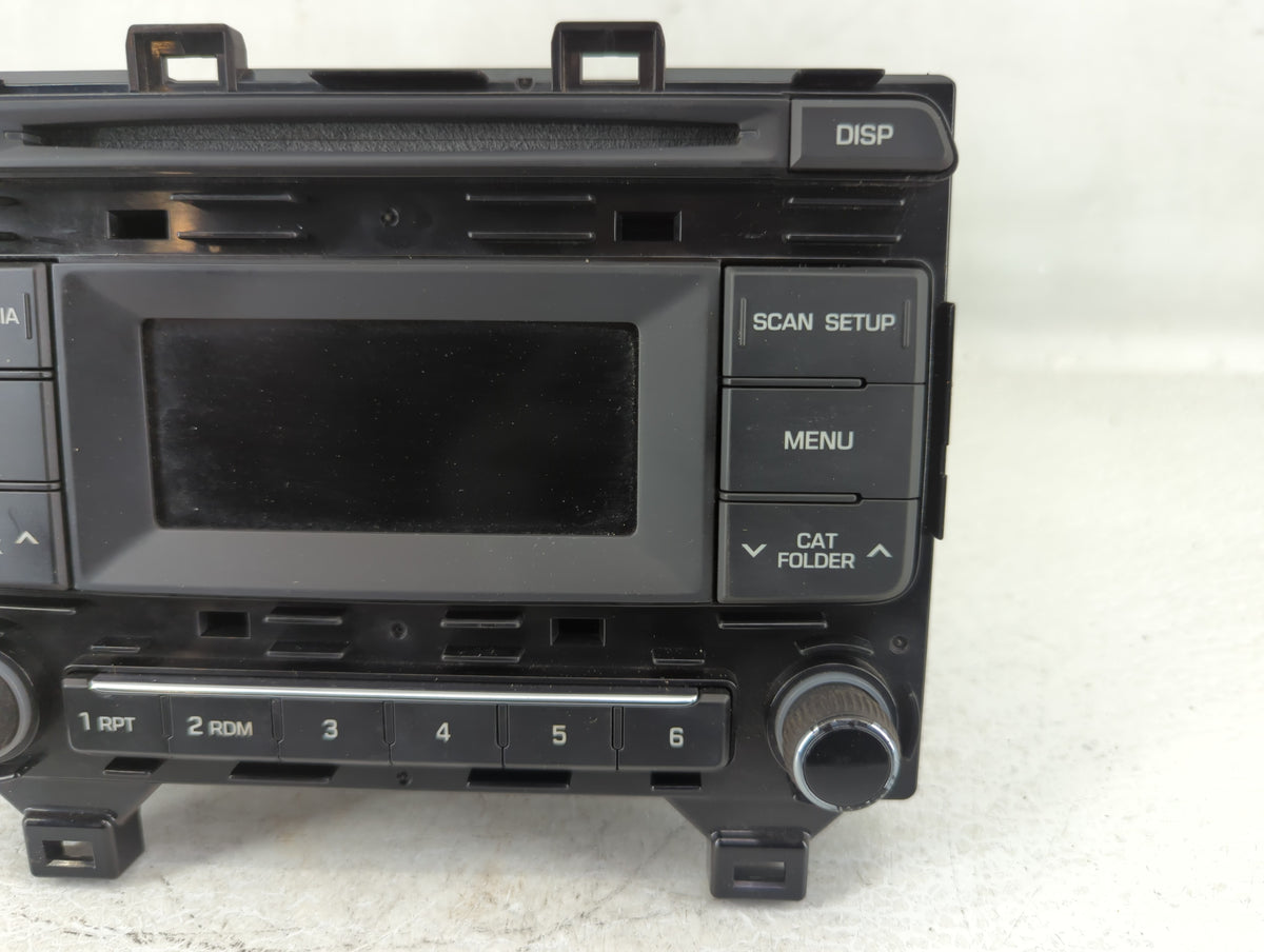2015-2015 Hyundai Sonata Am Fm Cd Player Radio Receiver 582131 - Oemusedautoparts1.com