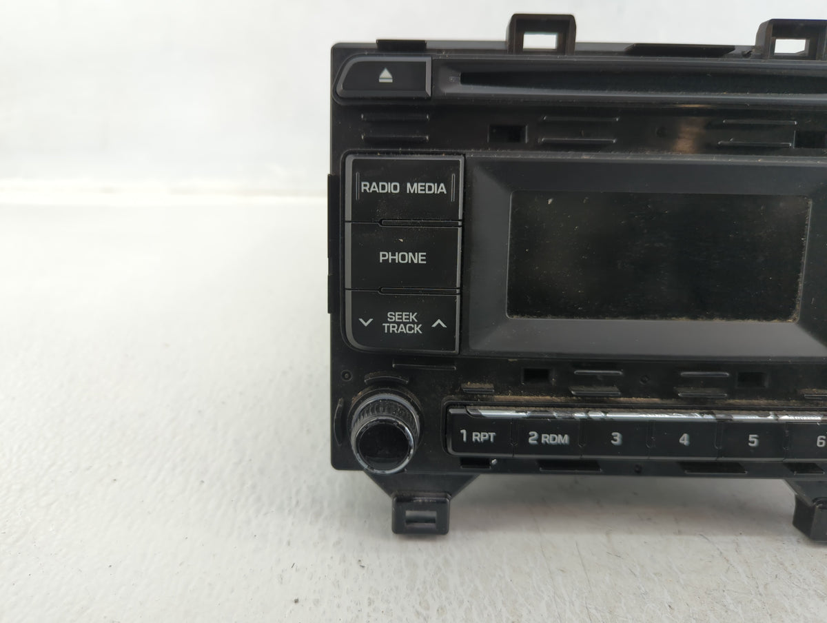 2015-2015 Hyundai Sonata Am Fm Cd Player Radio Receiver 583776 - Oemusedautoparts1.com