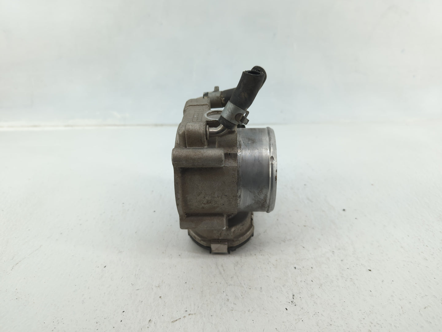 2015-2019 Hyundai Sonata Throttle Body P/N:0 280 750 618 35100-2G600 Fits Fits 2015 2016 2017 2018 2019 2020 2021 OEM Used A