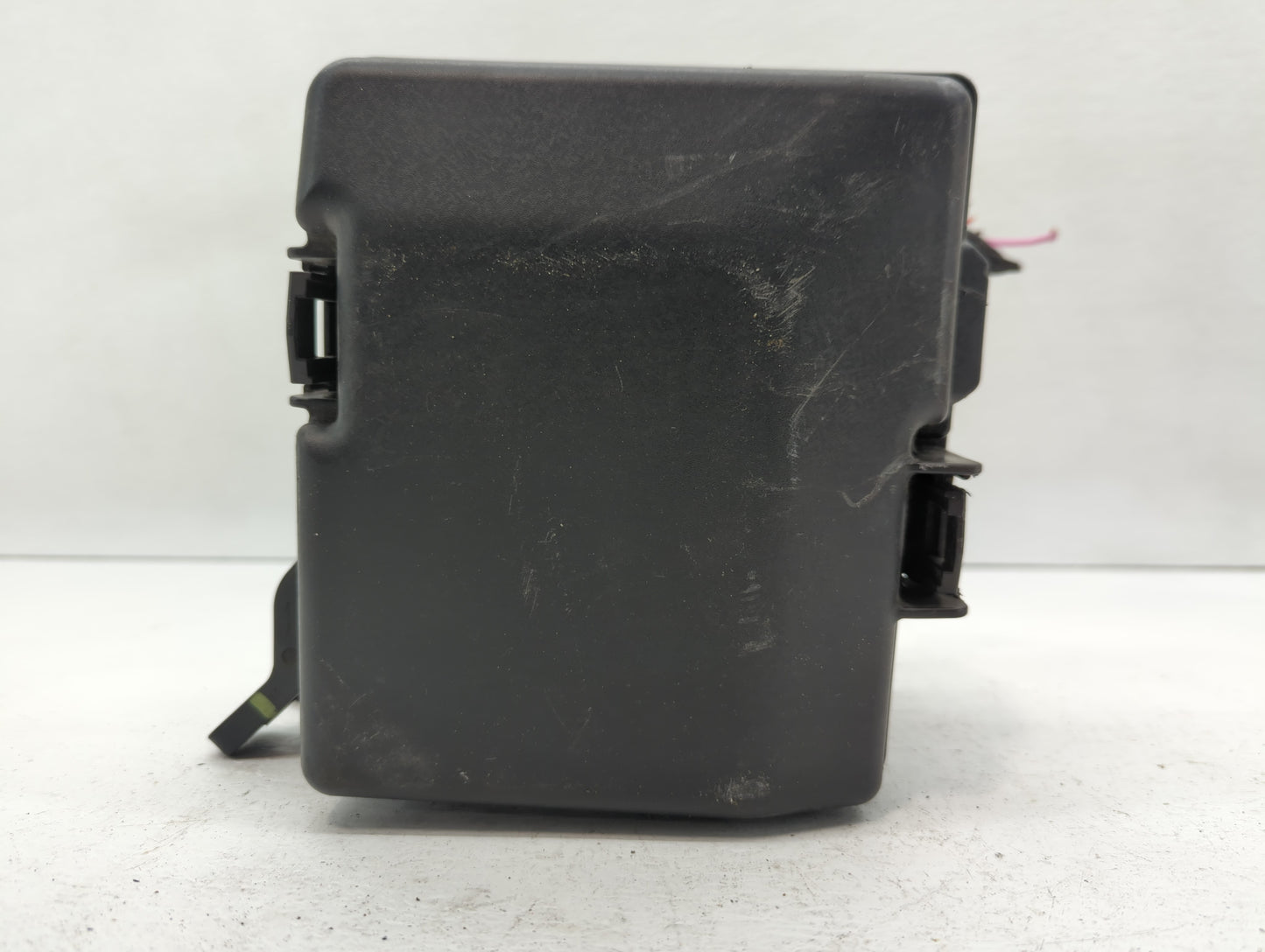 2015 Hyundai Sonata Fusebox Fuse Box Panel Relay Module P/N:VS91200C2020LA Fits OEM Used Auto Parts - Oemusedautoparts1.com