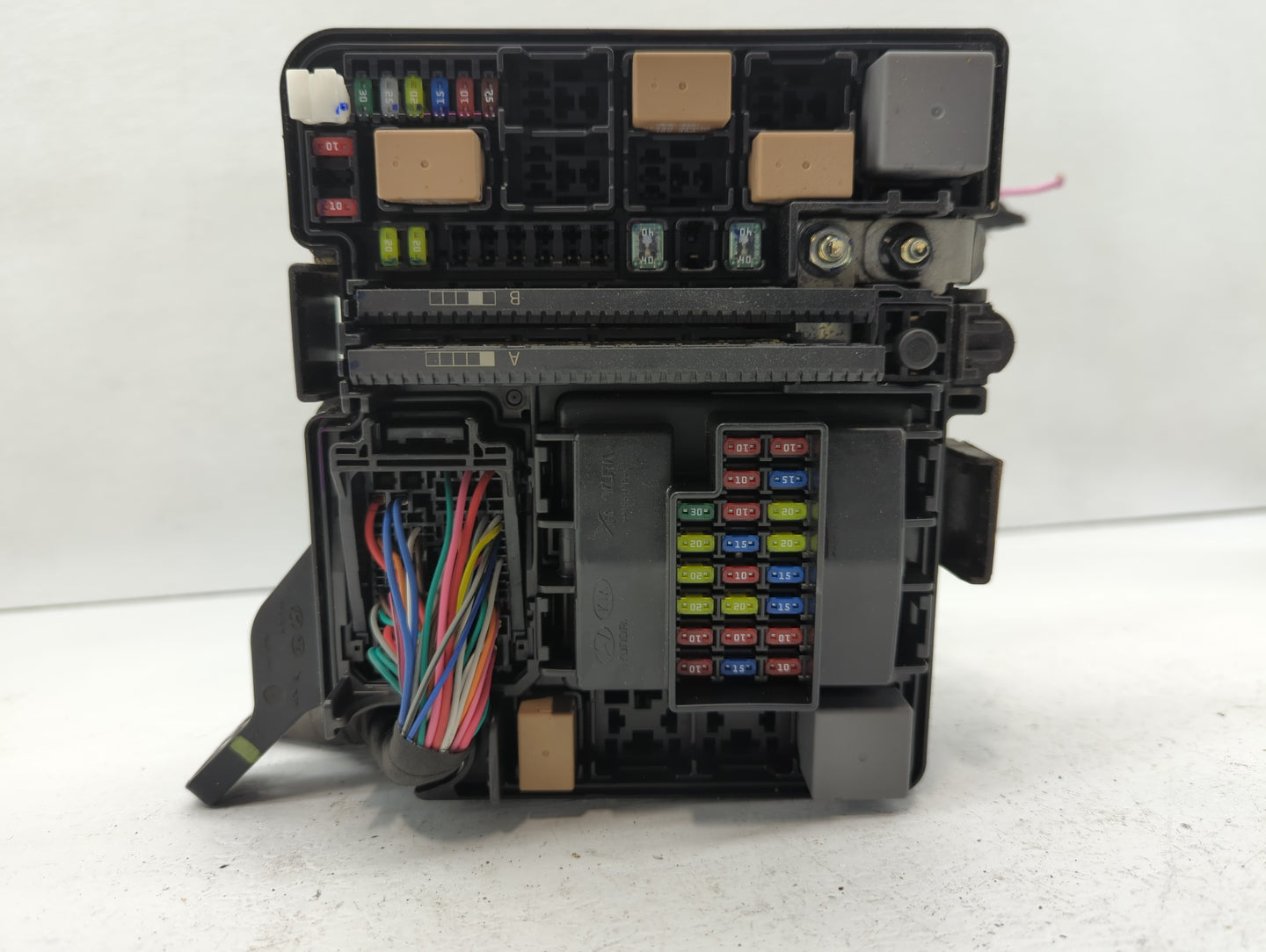 2015 Hyundai Sonata Fusebox Fuse Box Panel Relay Module P/N:VS91200C2020LA Fits OEM Used Auto Parts - Oemusedautoparts1.com