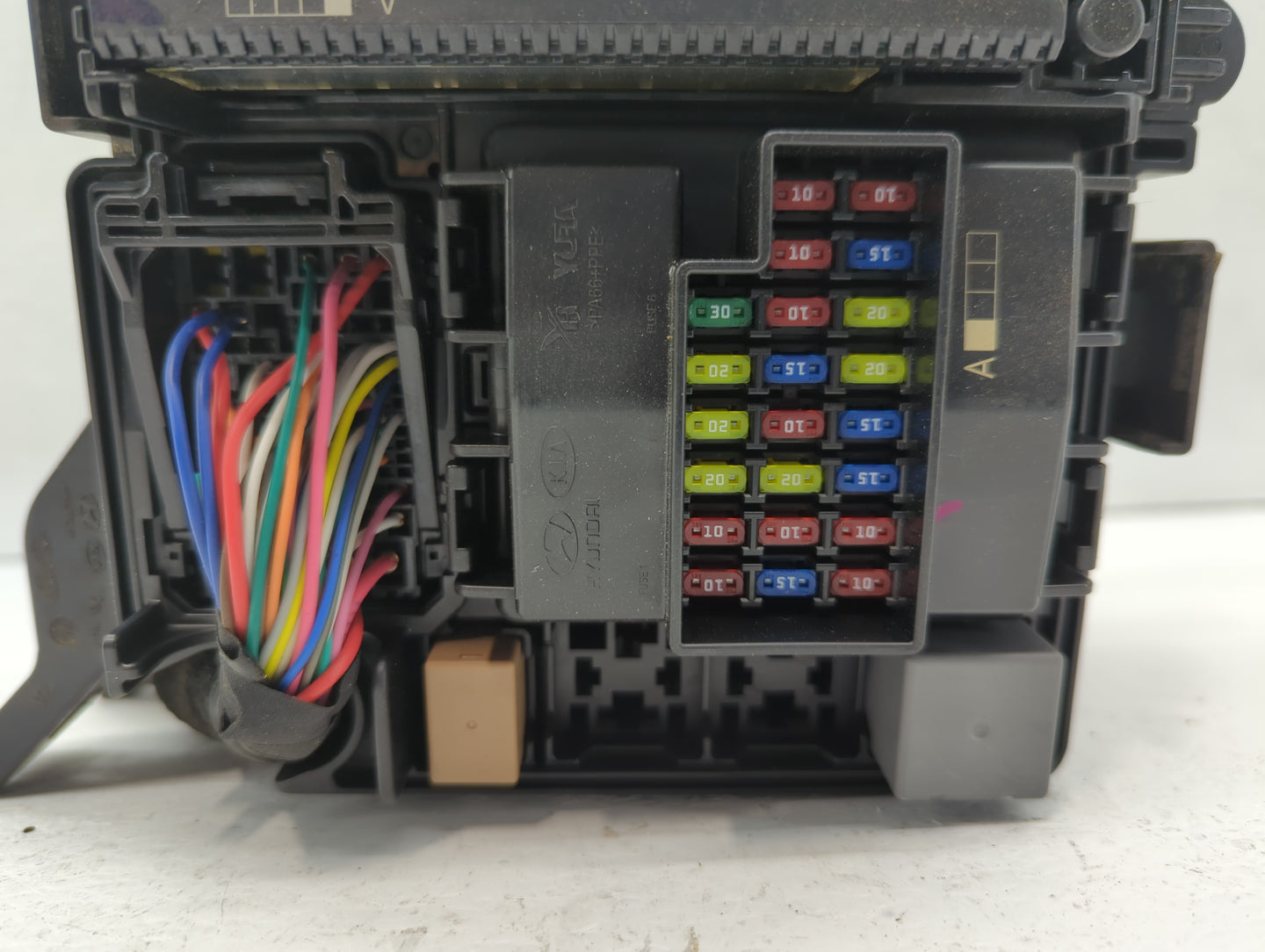 2015 Hyundai Sonata Fusebox Fuse Box Panel Relay Module P/N:91200C2010LA Fits OEM Used Auto Parts - Oemusedautoparts1.com