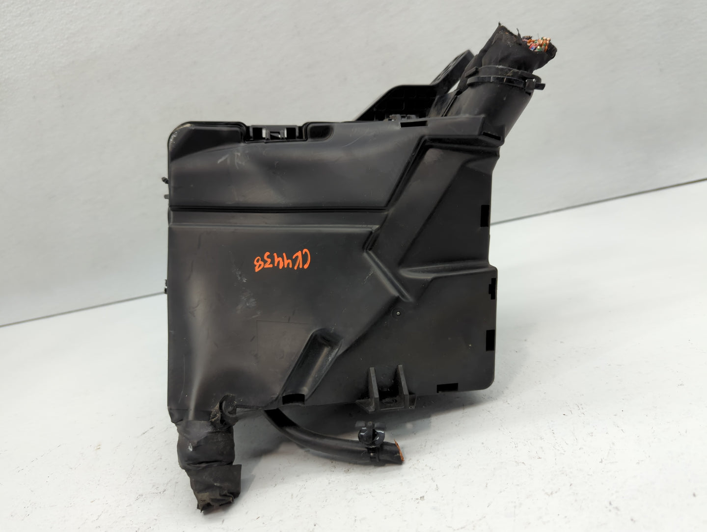 2015 Hyundai Sonata Fusebox Fuse Box Panel Relay Module P/N:91200C2010LA Fits OEM Used Auto Parts - Oemusedautoparts1.com
