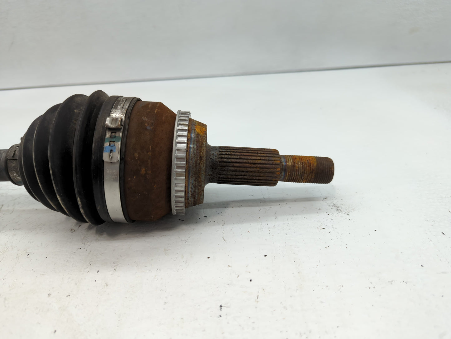 2011-2015 Hyundai Sonata Axle Shaft Front Passenger Cv C/v - Oemusedautoparts1.com