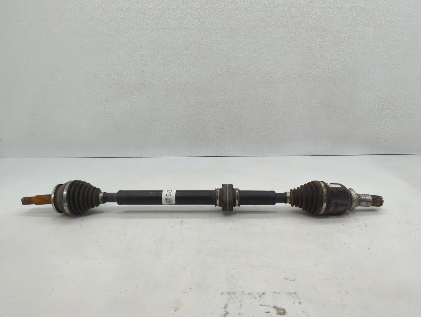 2011-2015 Hyundai Sonata Axle Shaft Front Driver Cv C/v - Oemusedautoparts1.com