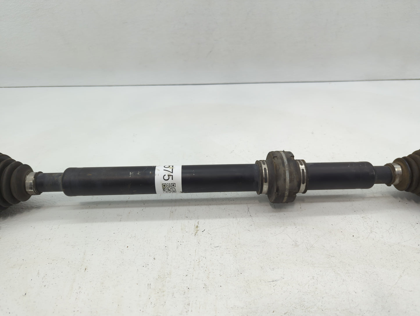 2011-2015 Hyundai Sonata Axle Shaft Front Driver Cv C/v - Oemusedautoparts1.com