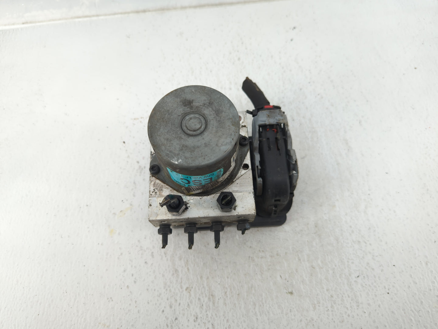 2015 Hyundai Sonata ABS Pump Control Module Replacement P/N:58920-C2200 Fits OEM Used Auto Parts - Oemusedautoparts1.com