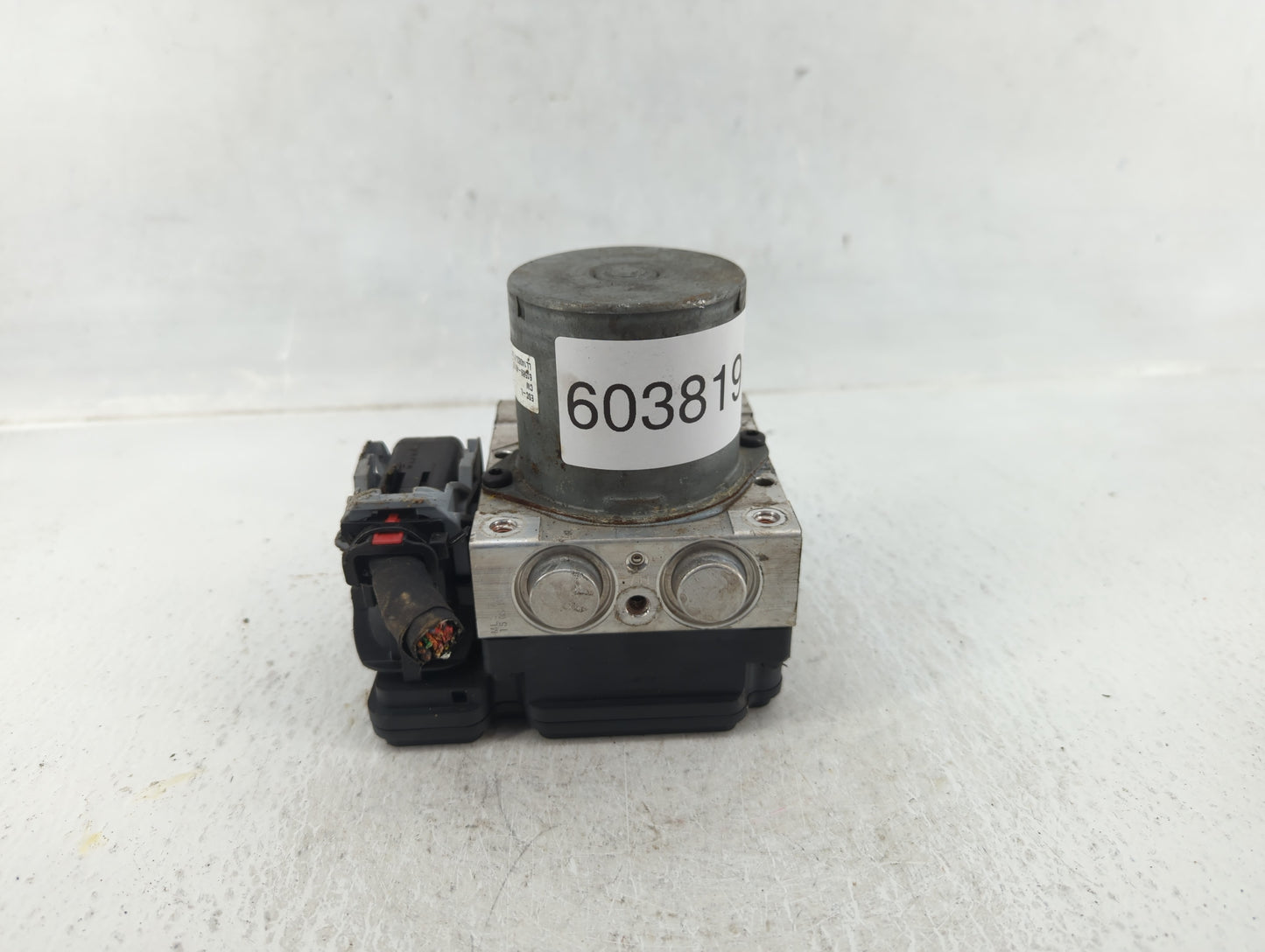 2015 Hyundai Sonata ABS Pump Control Module Replacement P/N:58920-C2200 Fits OEM Used Auto Parts - Oemusedautoparts1.com