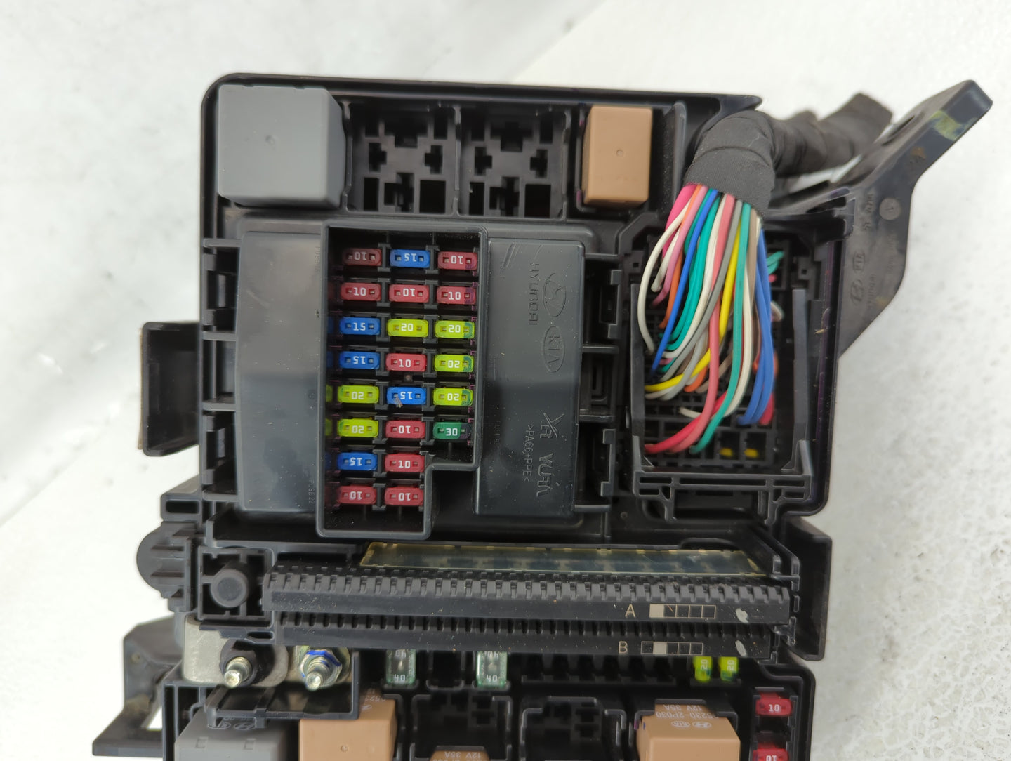 2015 Hyundai Sonata Fusebox Fuse Box Panel Relay Module P/N:6423-0102-7-000 Fits OEM Used Auto Parts - Oemusedautoparts1.com