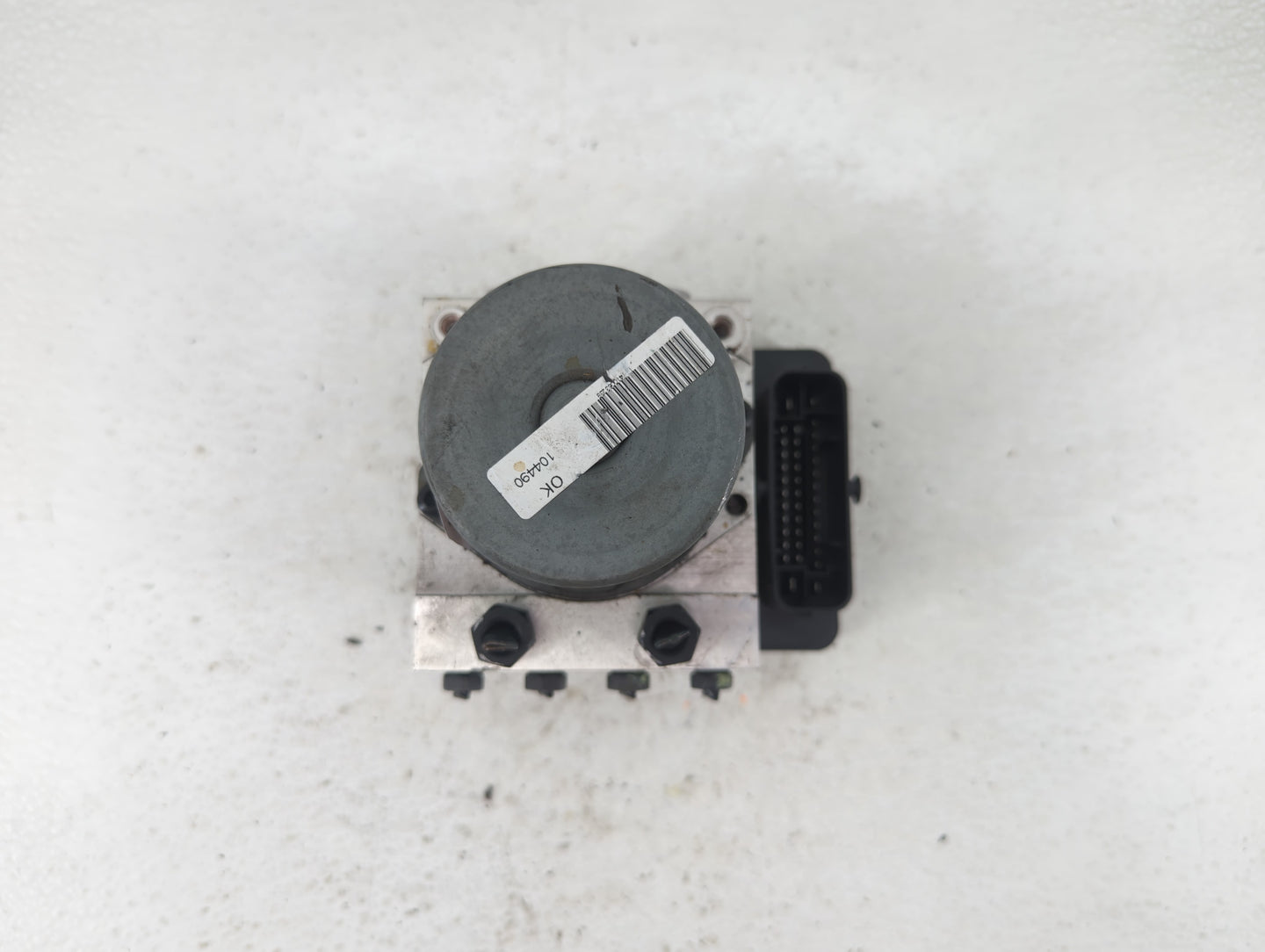 2015 Hyundai Sonata ABS Pump Control Module Replacement P/N:58920-C2200 Fits OEM Used Auto Parts - Oemusedautoparts1.com
