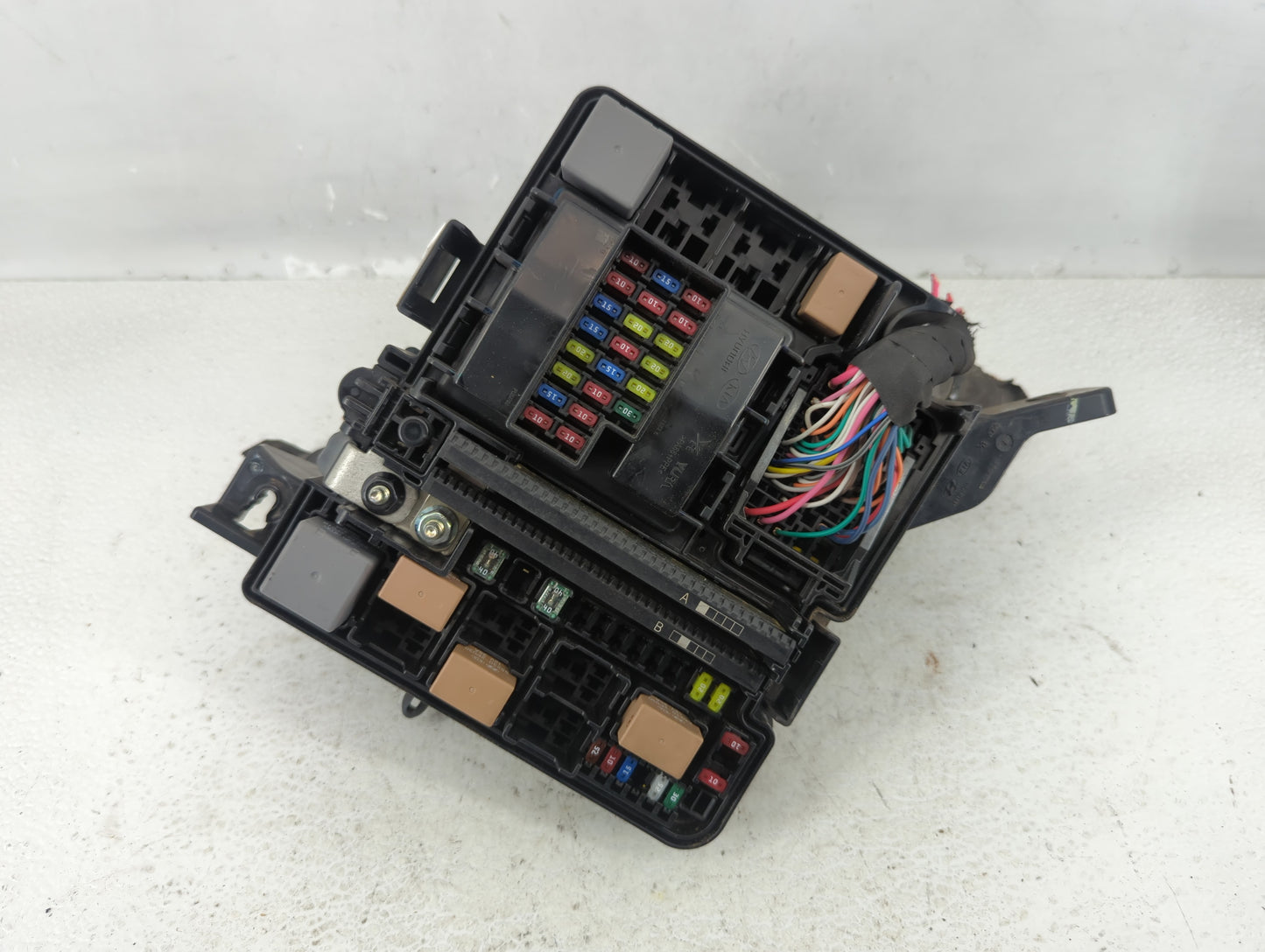 2015 Hyundai Sonata Fusebox Fuse Box Panel Relay Module P/N:6423-0102-7-000 Fits OEM Used Auto Parts - Oemusedautoparts1.com