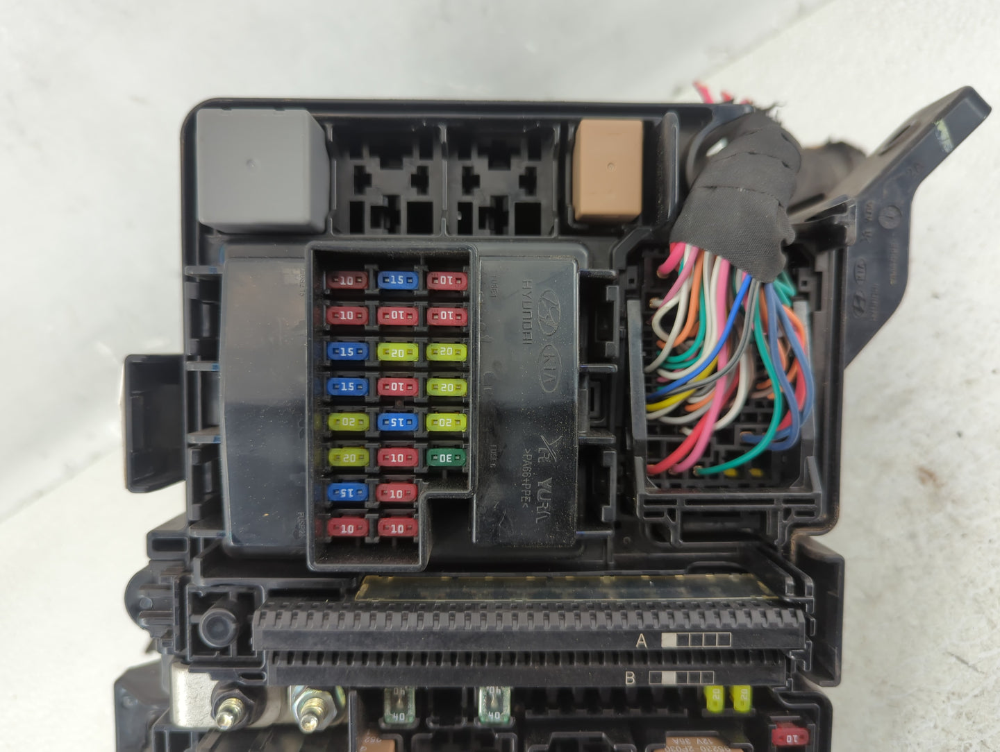 2015 Hyundai Sonata Fusebox Fuse Box Panel Relay Module P/N:6423-0102-7-000 Fits OEM Used Auto Parts - Oemusedautoparts1.com