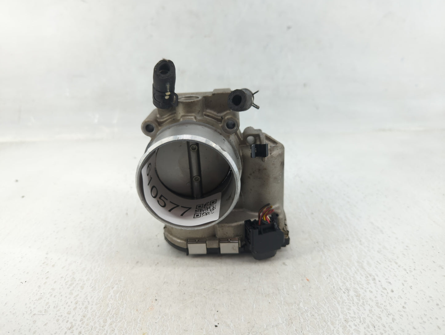 2015-2019 Hyundai Sonata Throttle Body P/N:35100-2G600 Fits Fits 2015 2016 2017 2018 2019 2020 2021 OEM Used Auto Parts - Oe