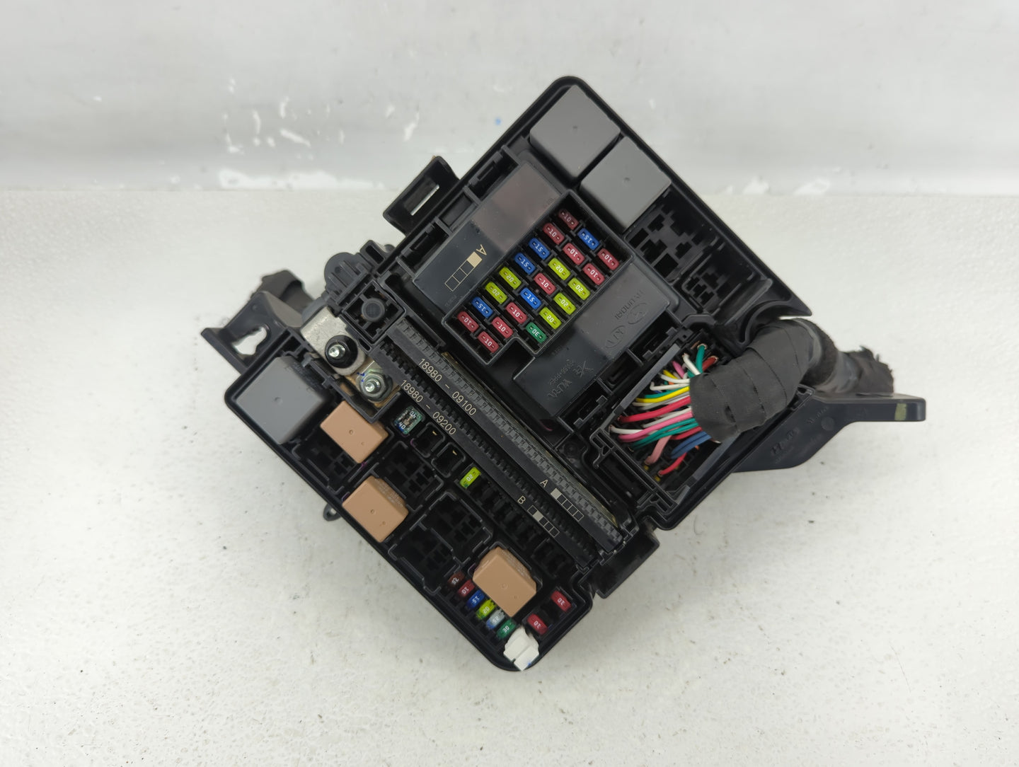 2015 Hyundai Sonata Fusebox Fuse Box Panel Relay Module P/N:6423-0102-7-000 Fits OEM Used Auto Parts - Oemusedautoparts1.com