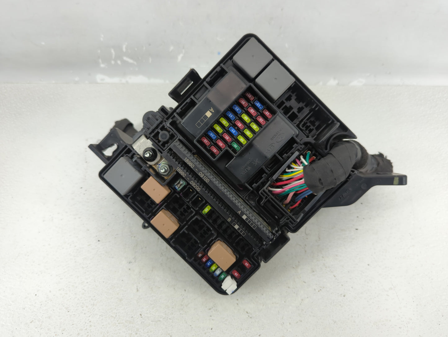 2015 Hyundai Sonata Fusebox Fuse Box Panel Relay Module P/N:6423-0102-7-000 Fits OEM Used Auto Parts - Oemusedautoparts1.com