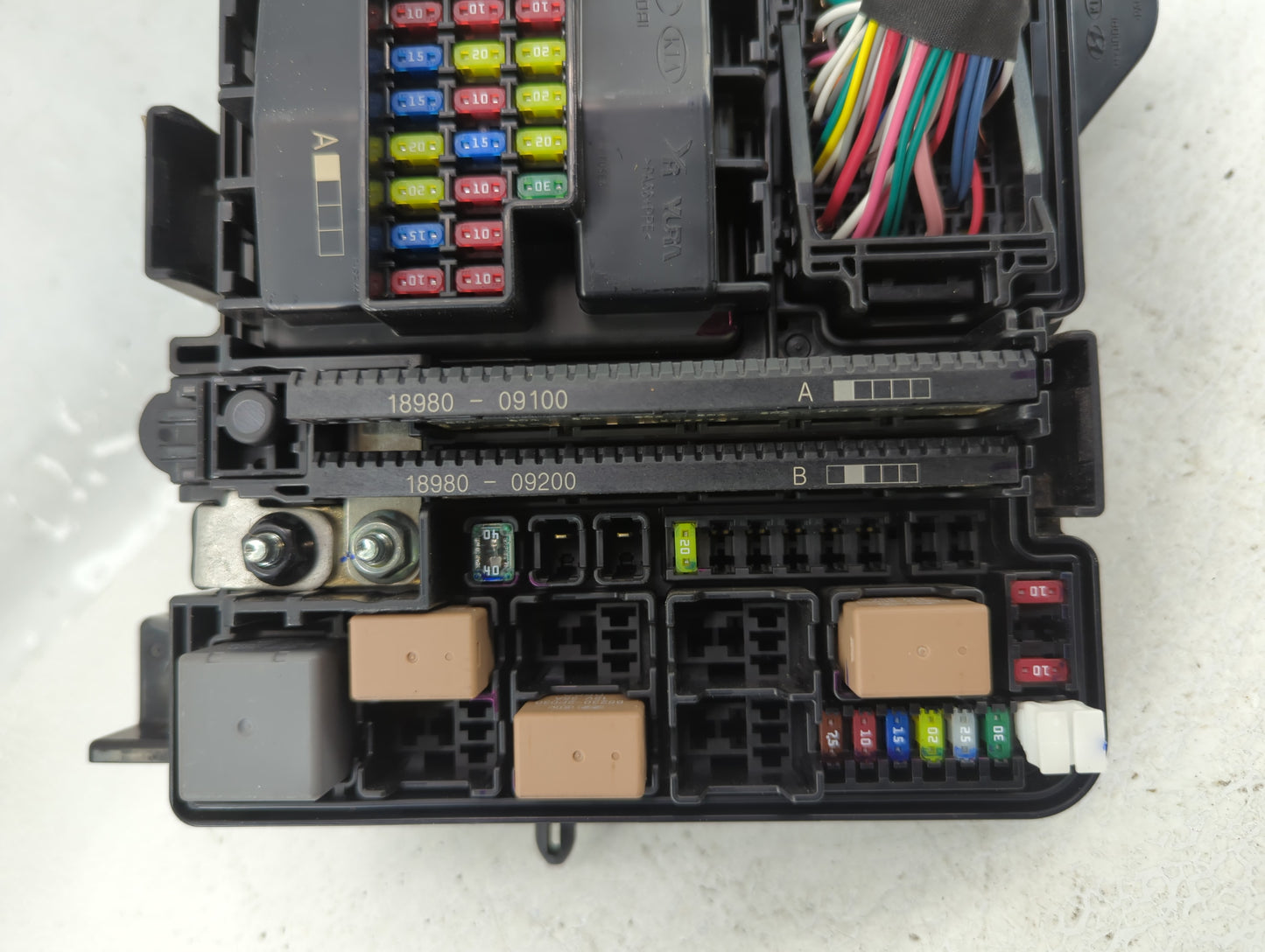 2015 Hyundai Sonata Fusebox Fuse Box Panel Relay Module P/N:6423-0102-7-000 Fits OEM Used Auto Parts - Oemusedautoparts1.com