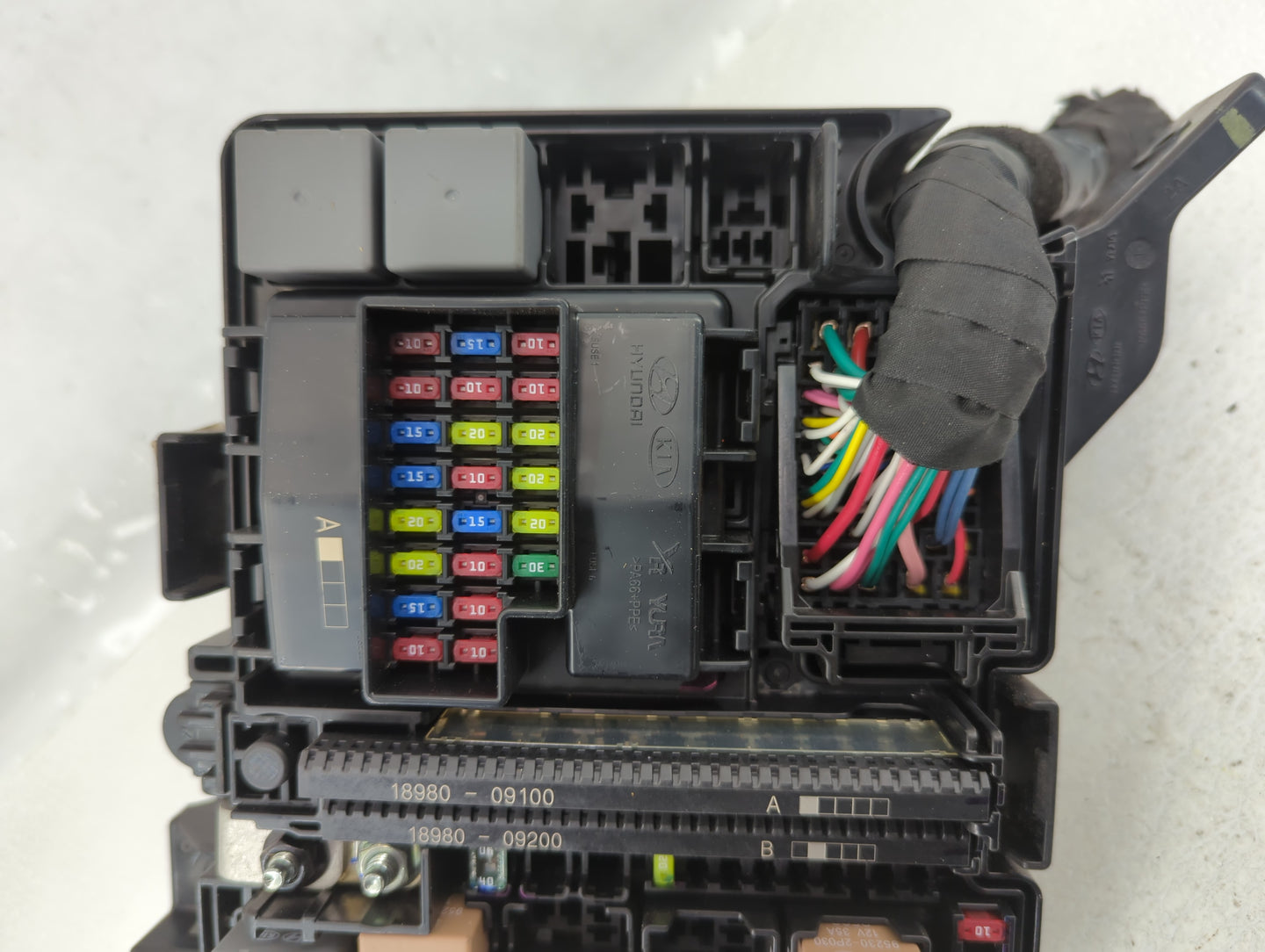 2015 Hyundai Sonata Fusebox Fuse Box Panel Relay Module P/N:6423-0102-7-000 Fits OEM Used Auto Parts - Oemusedautoparts1.com