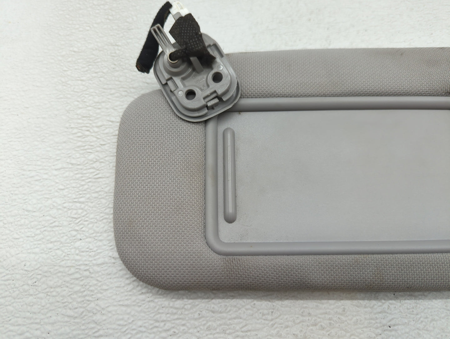 2015-2019 Hyundai Sonata Sun Visor Shade Replacement Driver Left Mirror Fits Fits 2015 2016 2017 2018 2019 OEM Used Auto Par