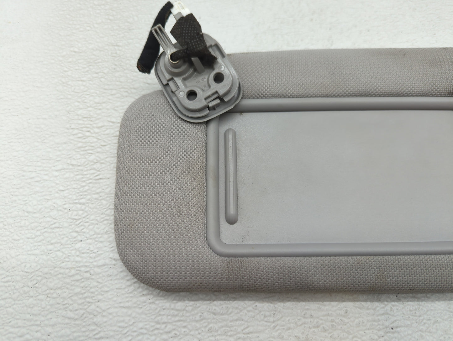 2015-2019 Hyundai Sonata Sun Visor Shade Replacement Driver Left Mirror Fits Fits 2015 2016 2017 2018 2019 OEM Used Auto Par