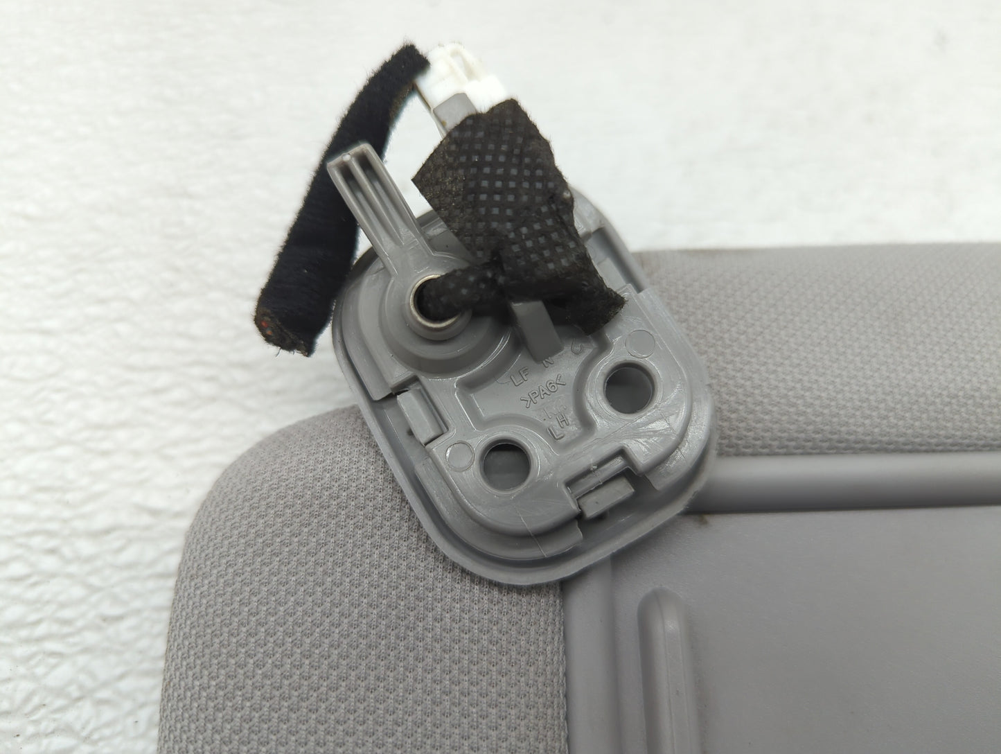 2015-2019 Hyundai Sonata Sun Visor Shade Replacement Driver Left Mirror Fits Fits 2015 2016 2017 2018 2019 OEM Used Auto Par