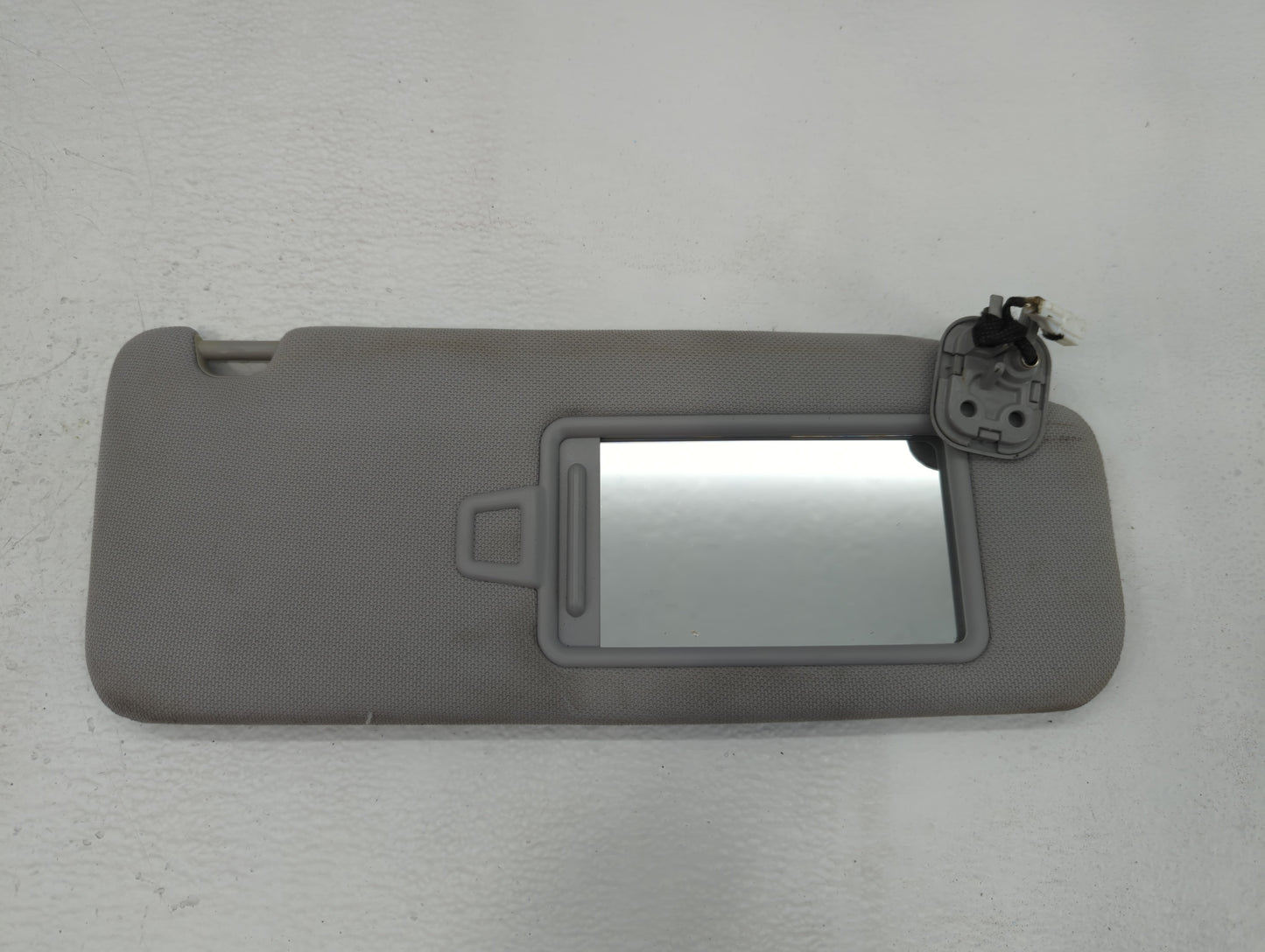 2015-2019 Hyundai Sonata Sun Visor Shade Replacement Passenger Right Mirror Fits Fits 2015 2016 2017 2018 2019 OEM Used Auto