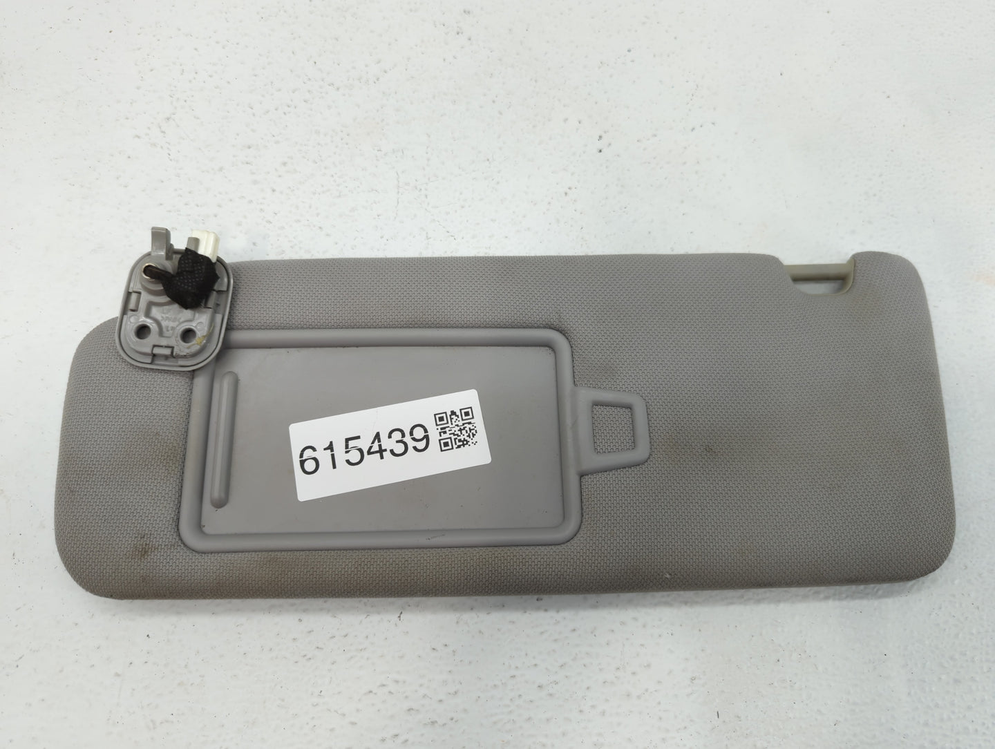 2015-2019 Hyundai Sonata Sun Visor Shade Replacement Driver Left Mirror Fits Fits 2015 2016 2017 2018 2019 OEM Used Auto Par