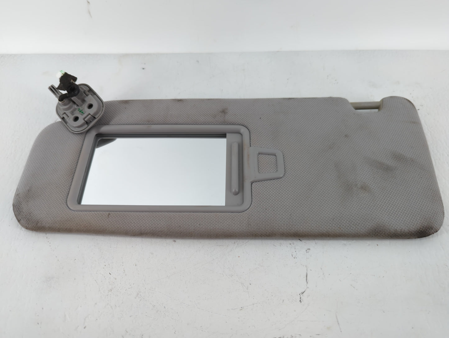 2015-2019 Hyundai Sonata Sun Visor Shade Replacement Driver Left Mirror Fits Fits 2015 2016 2017 2018 2019 OEM Used Auto Par