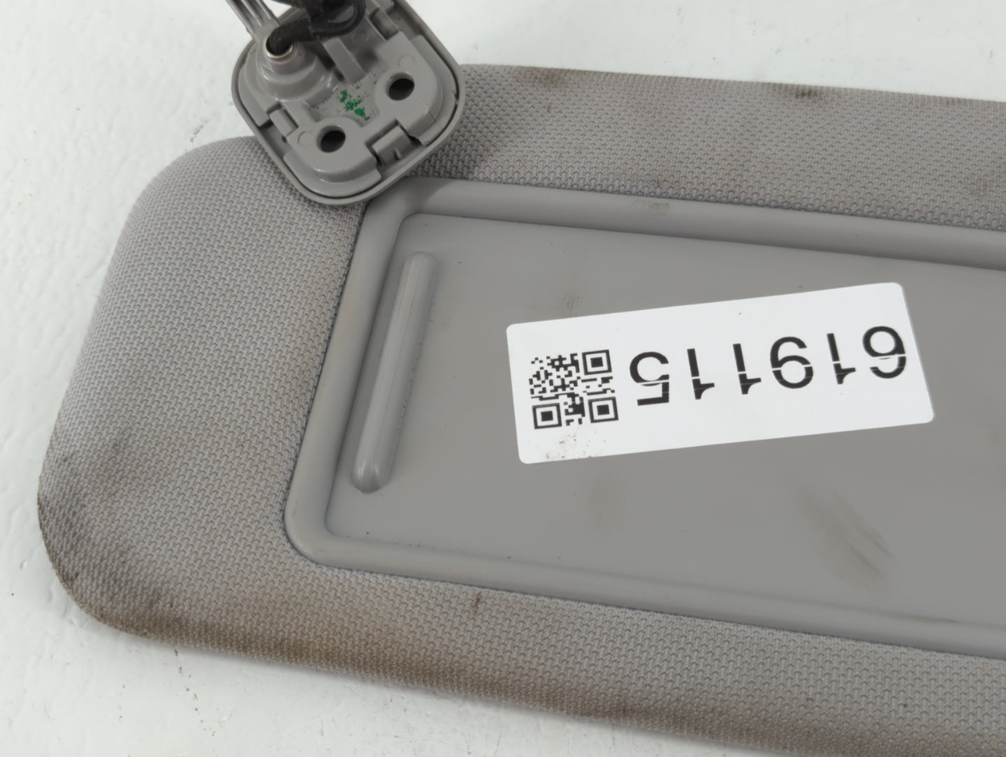2015-2019 Hyundai Sonata Sun Visor Shade Replacement Driver Left Mirror Fits Fits 2015 2016 2017 2018 2019 OEM Used Auto Par