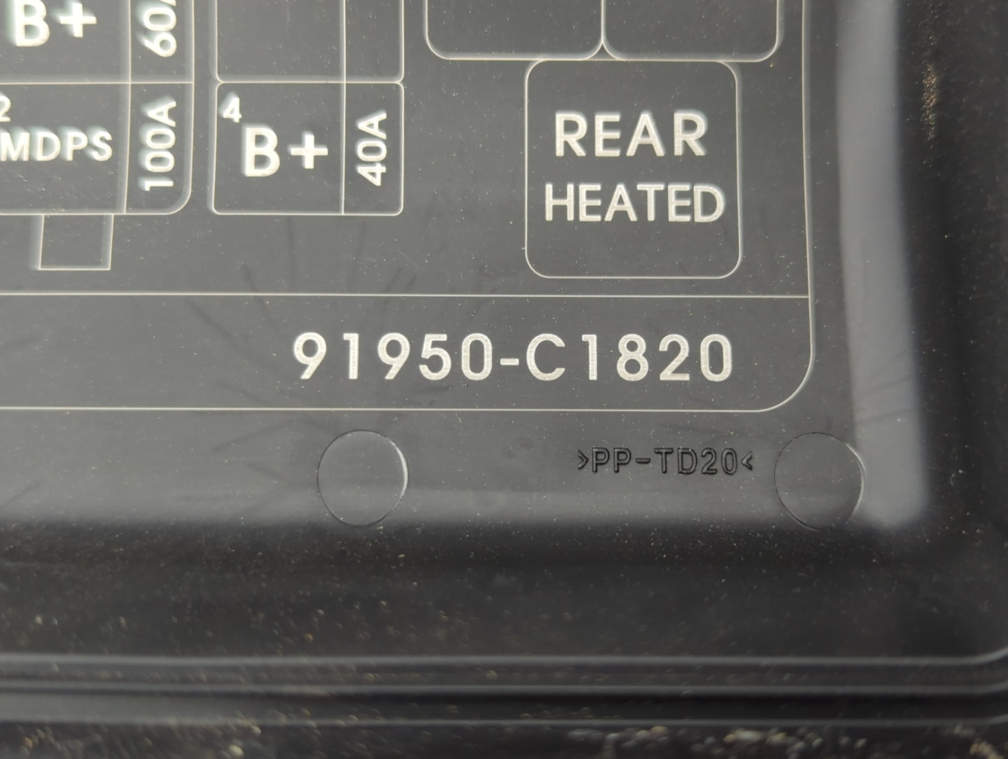 2015 Hyundai Sonata Fusebox Fuse Box Panel Relay Module P/N:91950-C1820 Fits OEM Used Auto Parts - Oemusedautoparts1.com