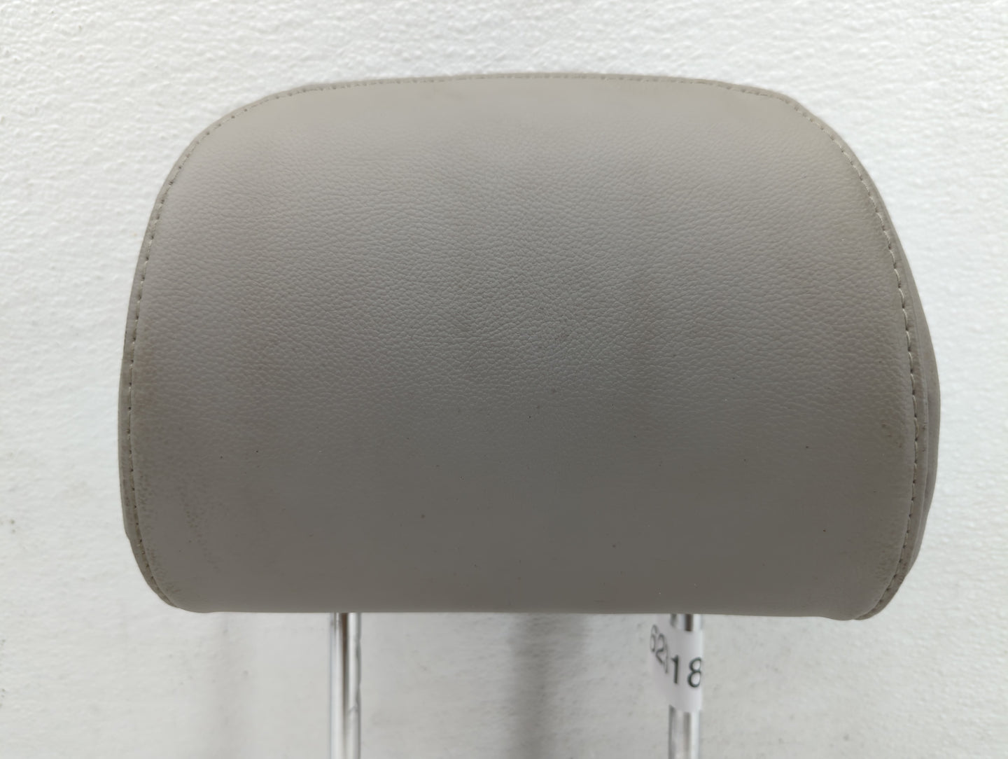 2015 Hyundai Sonata Headrest Head Rest Front Driver Passenger Seat Fits OEM Used Auto Parts - Oemusedautoparts1.com