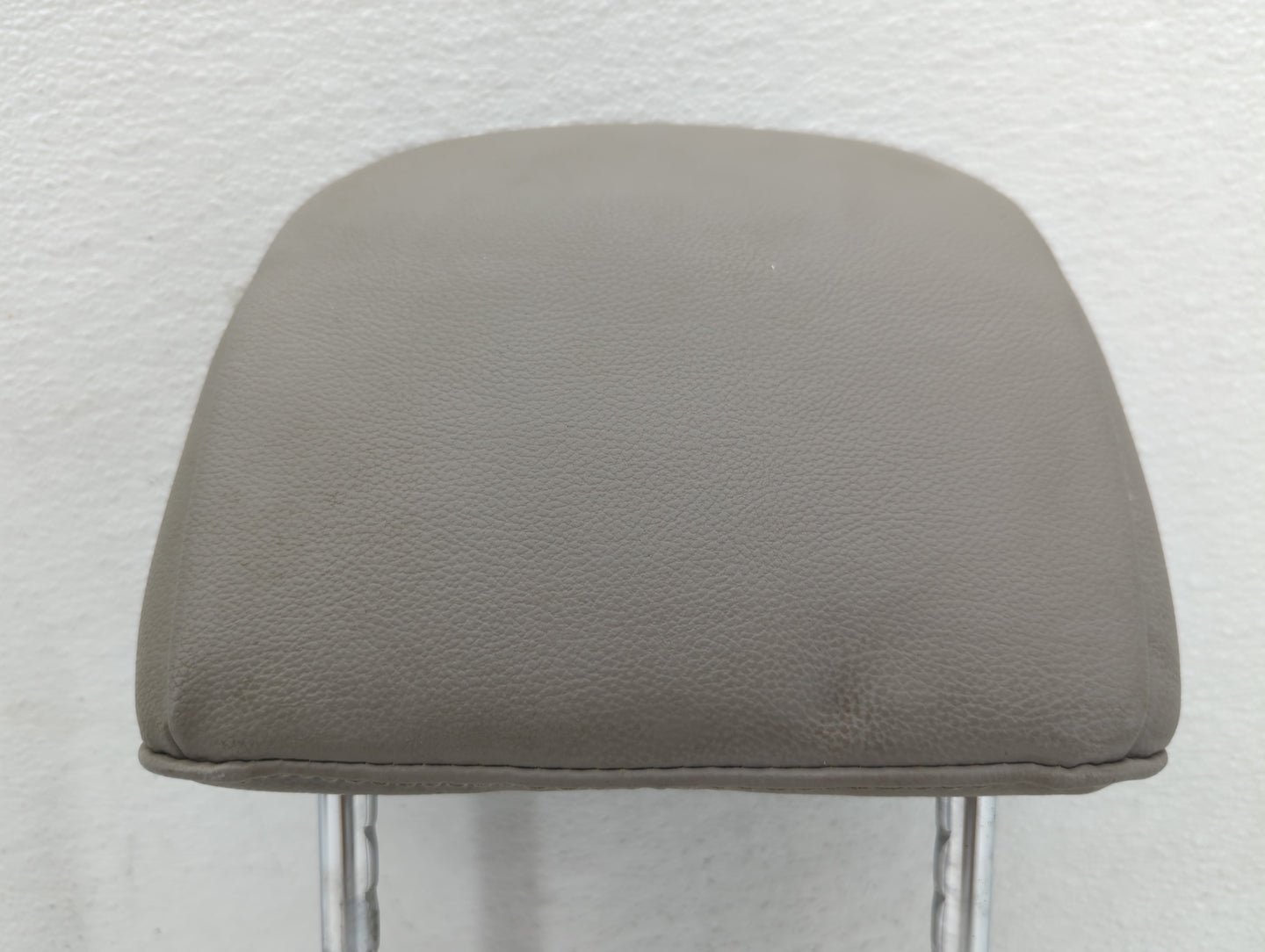 2015 Hyundai Sonata Headrest Head Rest Front Driver Passenger Seat Fits OEM Used Auto Parts - Oemusedautoparts1.com