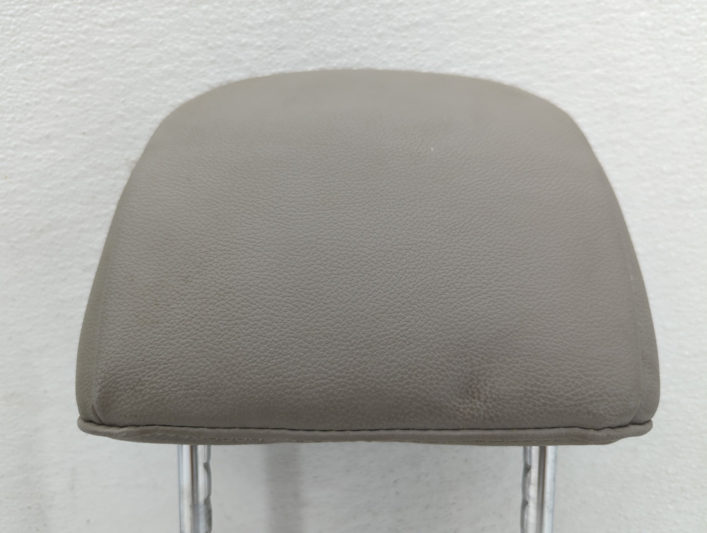 2015 Hyundai Sonata Headrest Head Rest Front Driver Passenger Seat Fits OEM Used Auto Parts - Oemusedautoparts1.com