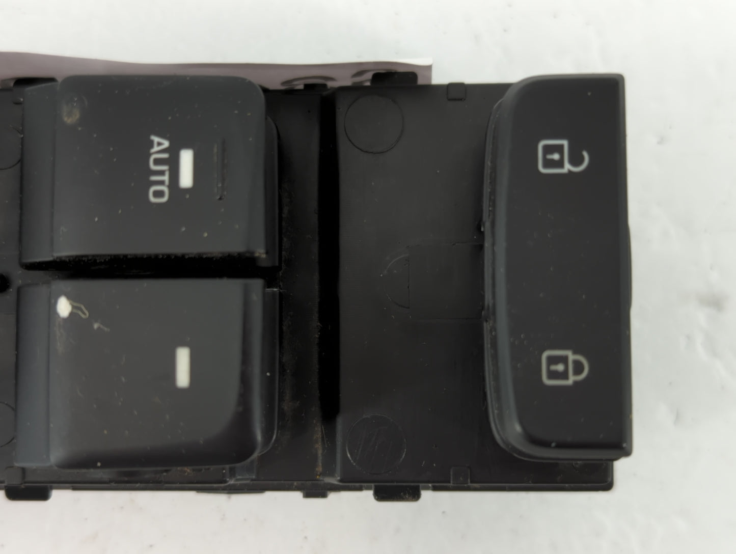 2015-2019 Hyundai Sonata Master Power Window Switch Replacement Driver Side Left P/N:93570-C1000 Fits OEM Used Auto Parts - 