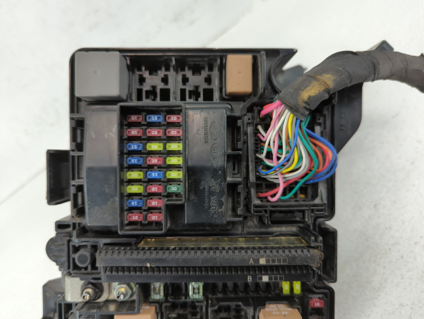 2015 Hyundai Sonata Fusebox Fuse Box Panel Relay Module P/N:91200C20T0LA 91950-C1820 Fits OEM Used Auto Parts - Oemusedautop
