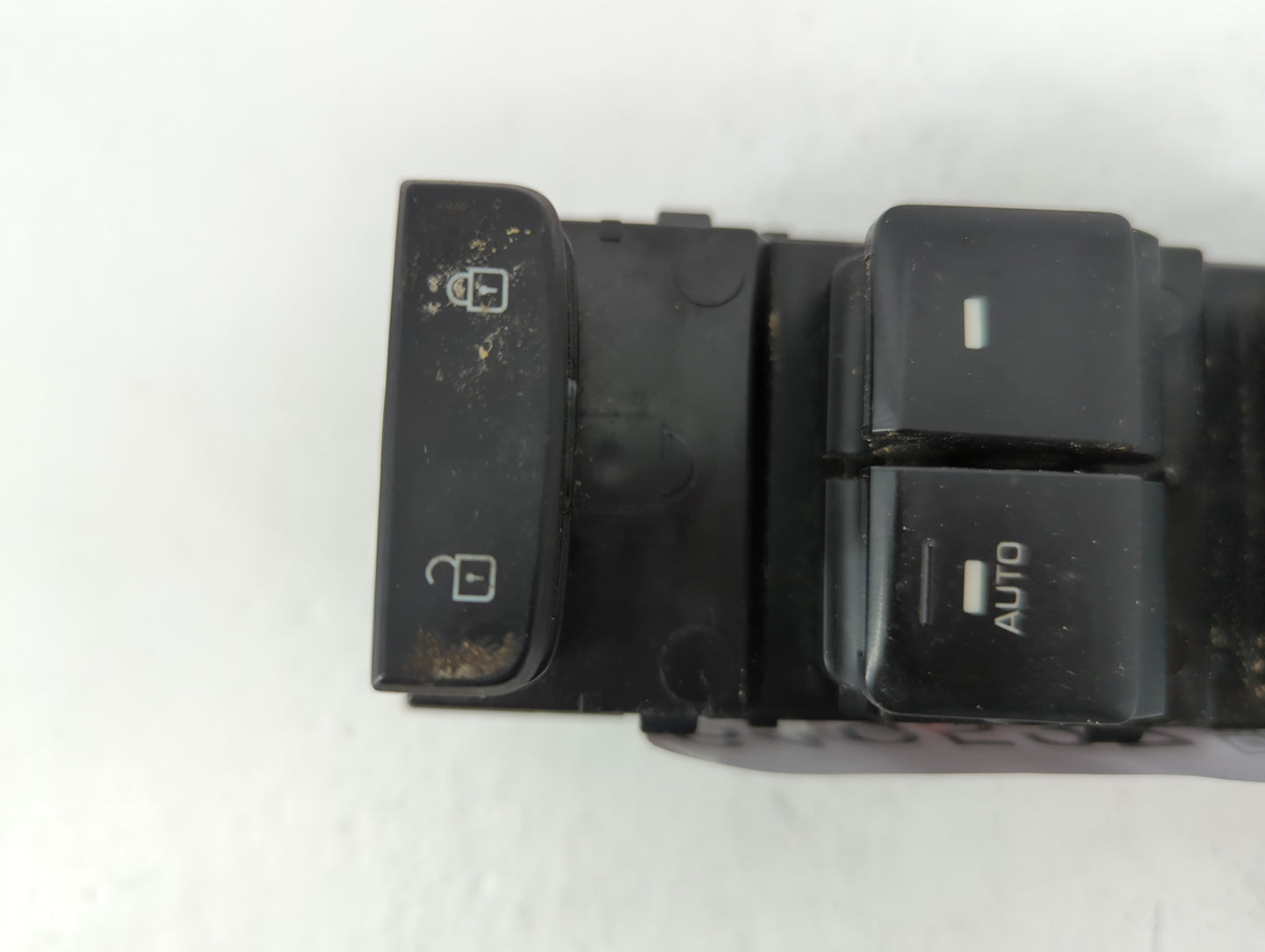 2015-2019 Hyundai Sonata Master Power Window Switch Replacement Driver Side Left P/N:201502270077 Fits OEM Used Auto Parts -