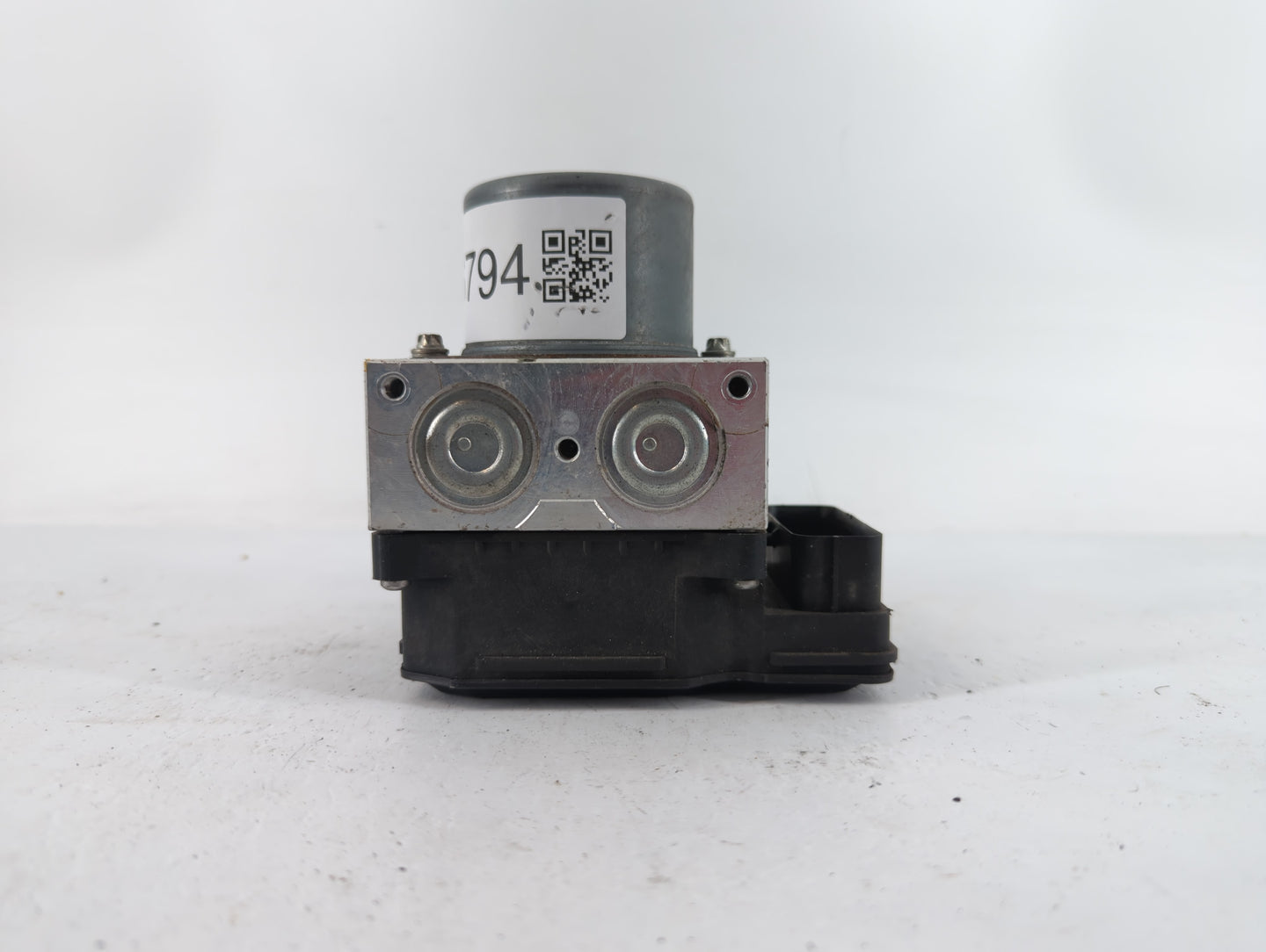 2015 Hyundai Sonata ABS Pump Control Module Replacement P/N:DR33-2C405-AD Fits OEM Used Auto Parts - Oemusedautoparts1.com
