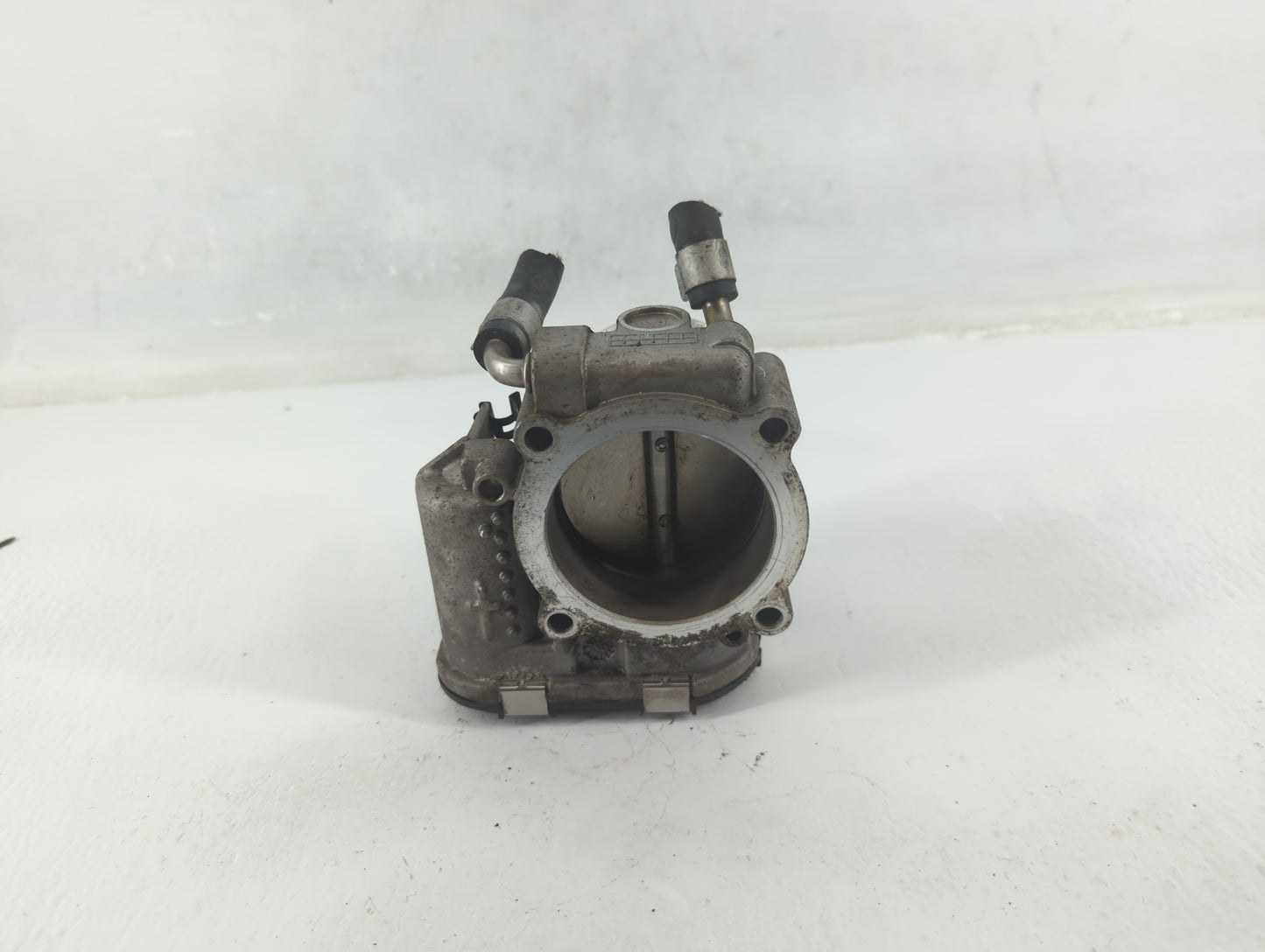 2015-2019 Hyundai Sonata Throttle Body P/N:35100-2G600 Fits Fits 2015 2016 2017 2018 2019 2020 2021 OEM Used Auto Parts - Oe