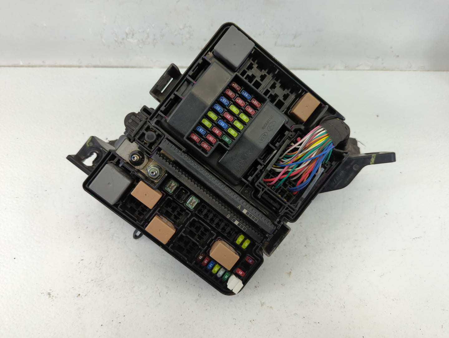 2015 Hyundai Sonata Fusebox Fuse Box Panel Relay Module P/N:91950-C1820 Fits OEM Used Auto Parts - Oemusedautoparts1.com
