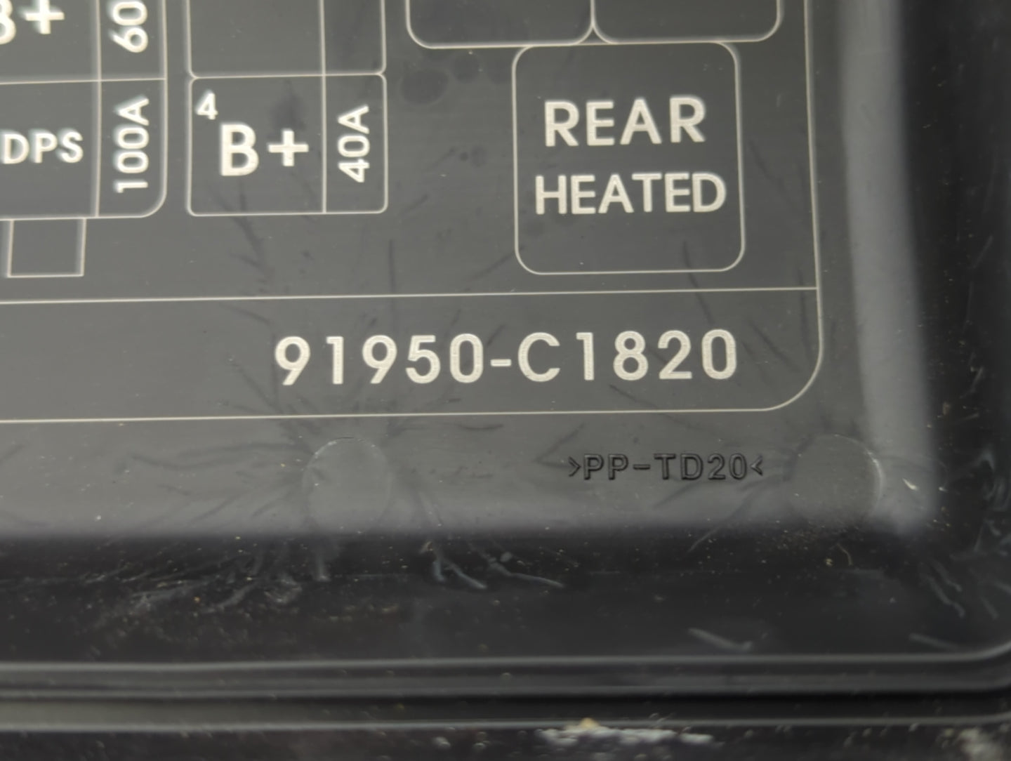 2015 Hyundai Sonata Fusebox Fuse Box Panel Relay Module P/N:91950-C1820 Fits OEM Used Auto Parts - Oemusedautoparts1.com