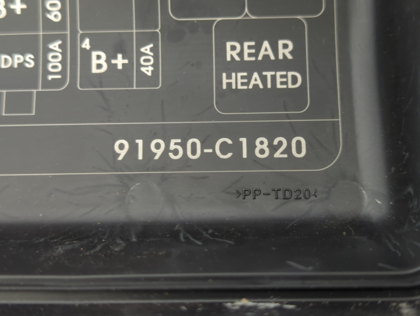 2015 Hyundai Sonata Fusebox Fuse Box Panel Relay Module P/N:91950-C1820 Fits OEM Used Auto Parts - Oemusedautoparts1.com