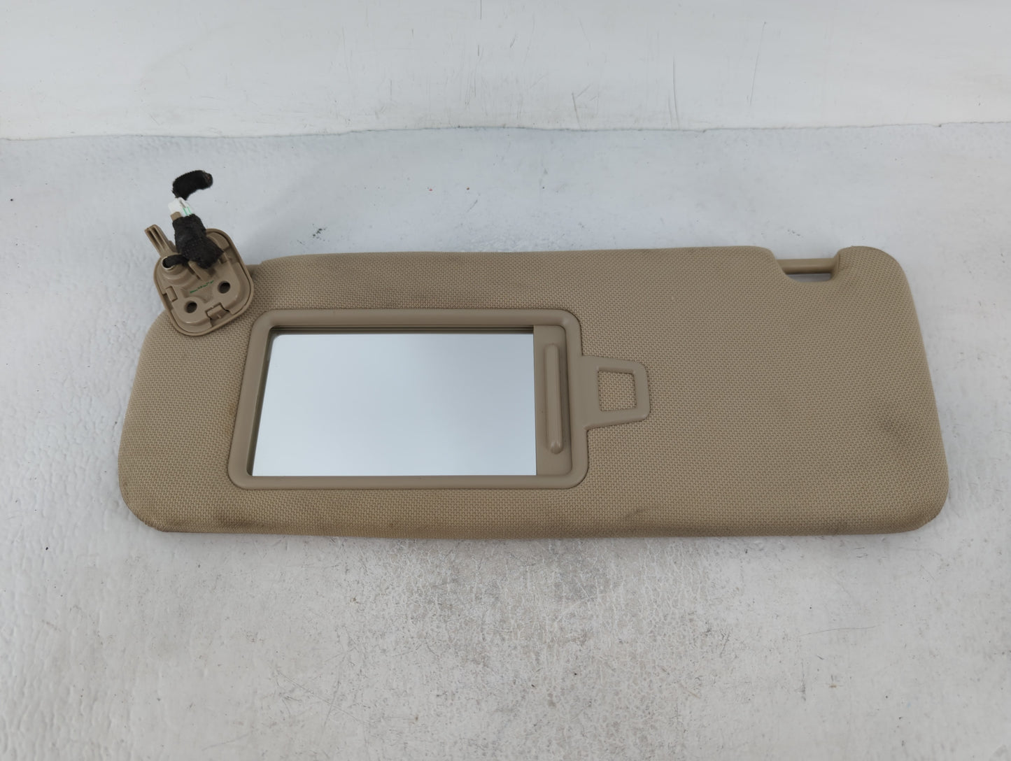 2015-2019 Hyundai Sonata Sun Visor Shade Replacement Driver Left Mirror Fits Fits 2015 2016 2017 2018 2019 OEM Used Auto Par