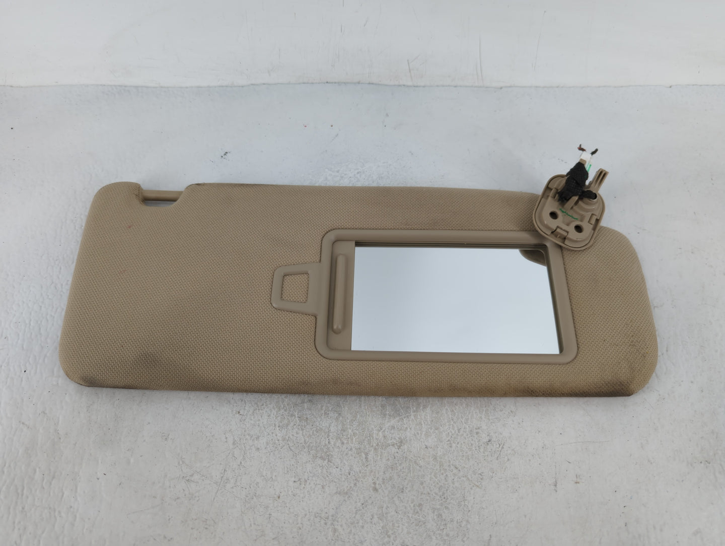 2015-2019 Hyundai Sonata Sun Visor Shade Replacement Passenger Right Mirror Fits Fits 2015 2016 2017 2018 2019 OEM Used Auto