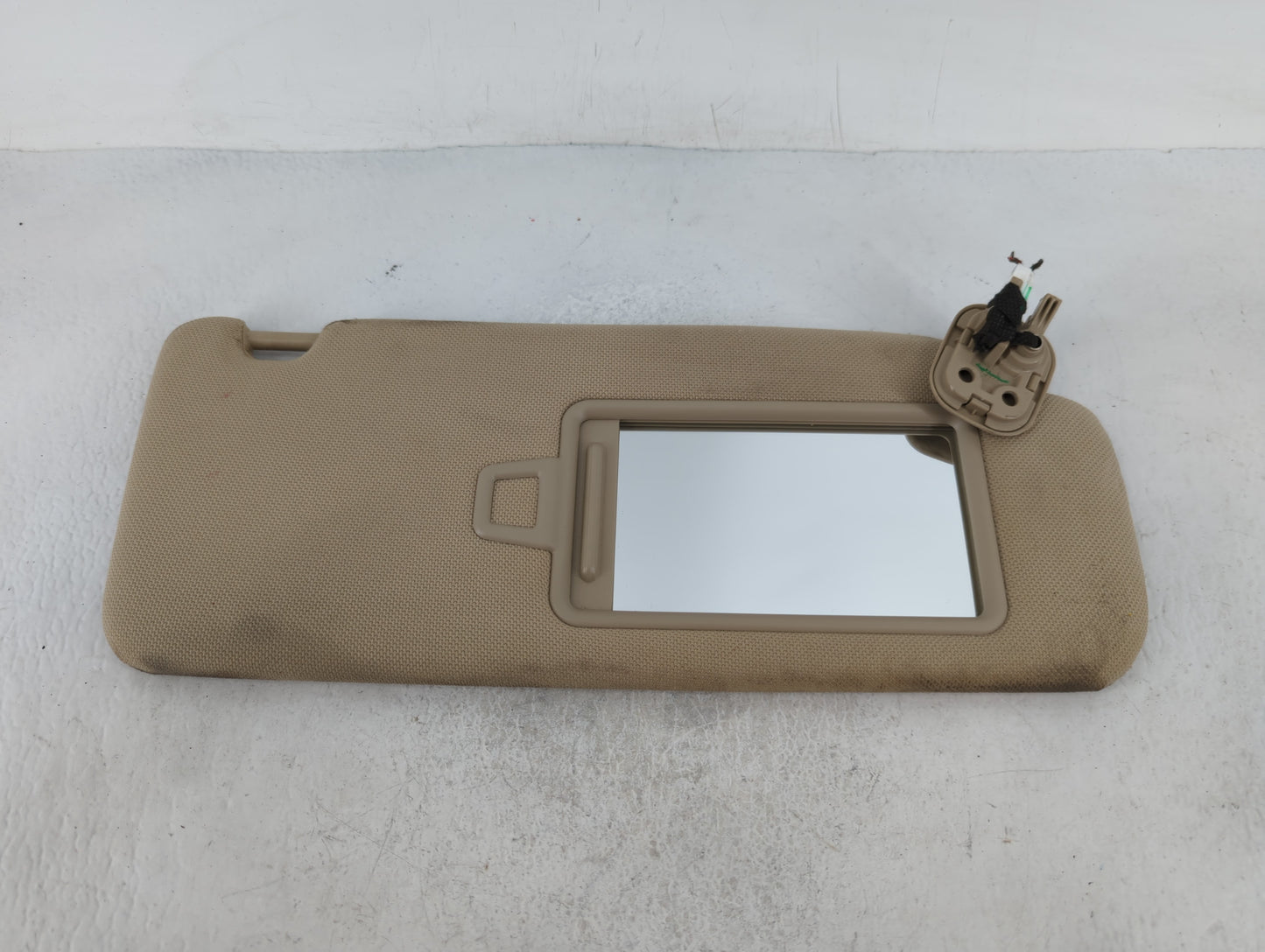 2015-2019 Hyundai Sonata Sun Visor Shade Replacement Passenger Right Mirror Fits Fits 2015 2016 2017 2018 2019 OEM Used Auto