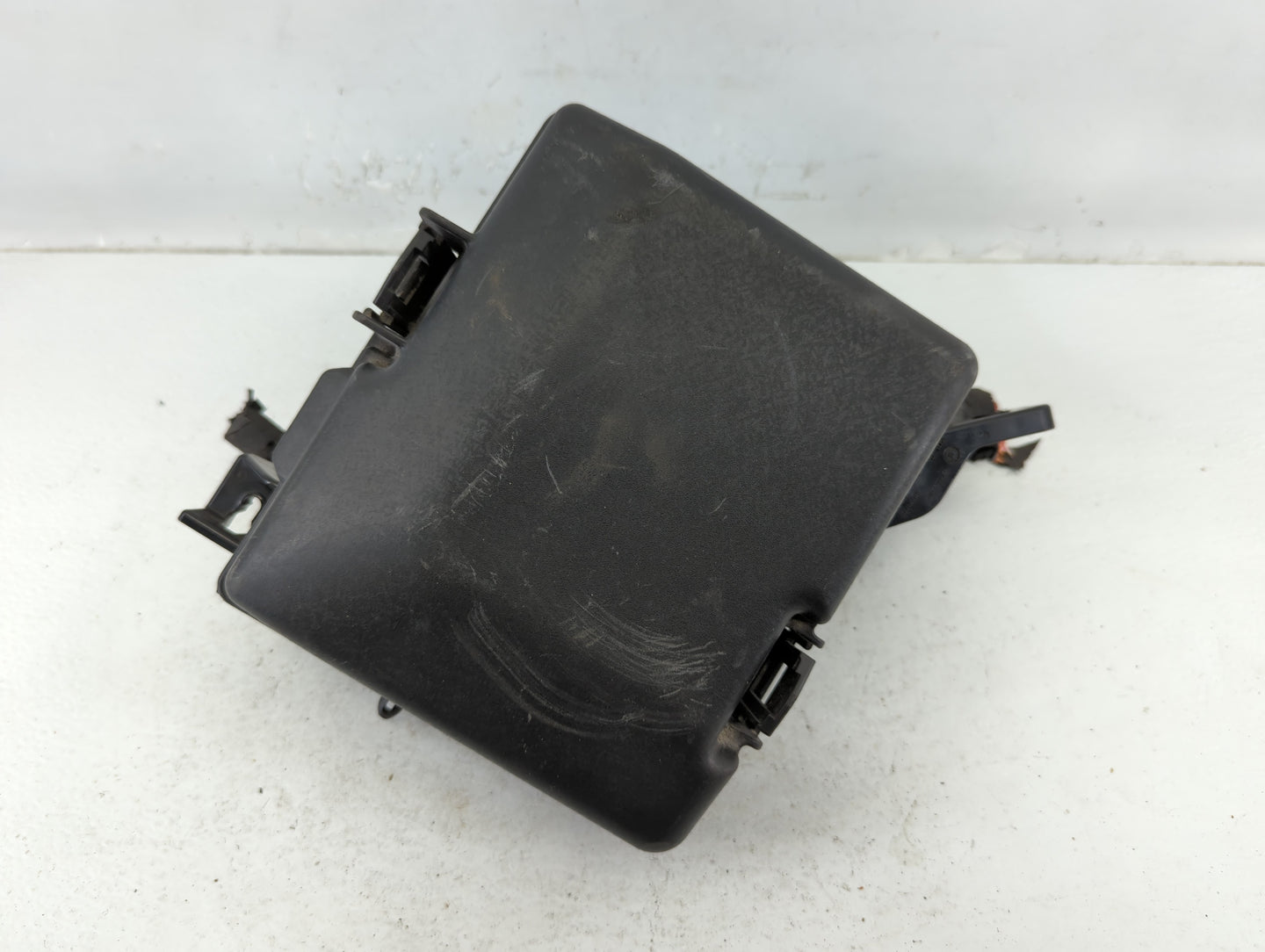 2015 Hyundai Sonata Fusebox Fuse Box Panel Relay Module P/N:91850C2010 Fits OEM Used Auto Parts - Oemusedautoparts1.com