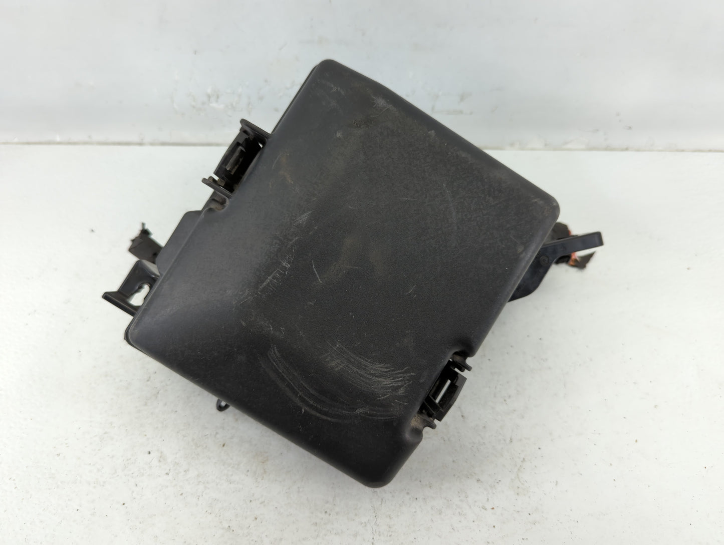 2015 Hyundai Sonata Fusebox Fuse Box Panel Relay Module P/N:91850C2010 Fits OEM Used Auto Parts - Oemusedautoparts1.com