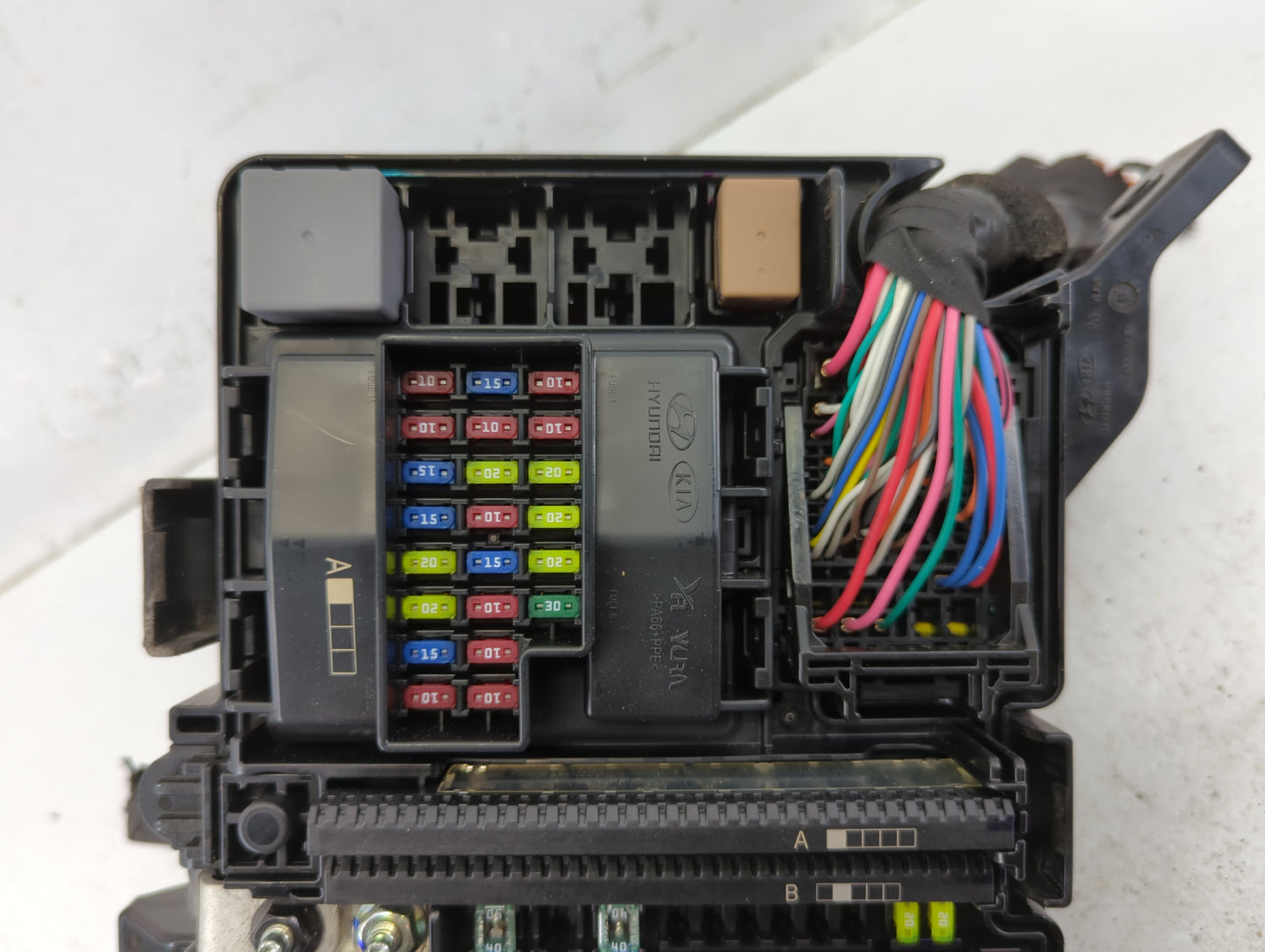 2015 Hyundai Sonata Fusebox Fuse Box Panel Relay Module P/N:91850C2010 Fits OEM Used Auto Parts - Oemusedautoparts1.com
