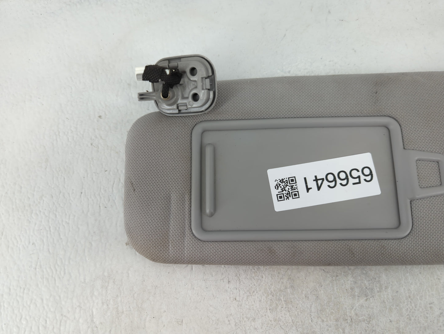 2015-2019 Hyundai Sonata Sun Visor Shade Replacement Driver Left Mirror Fits Fits 2015 2016 2017 2018 2019 OEM Used Auto Par