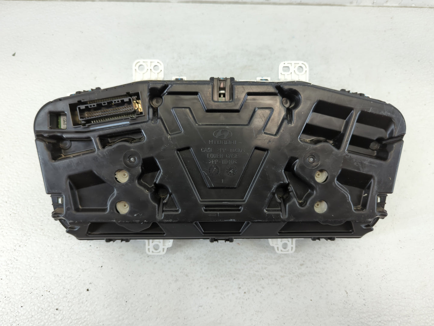 2015 Hyundai Sonata Instrument Cluster Speedometer Gauges P/N:94001-C2000 Fits OEM Used Auto Parts - Oemusedautoparts1.com