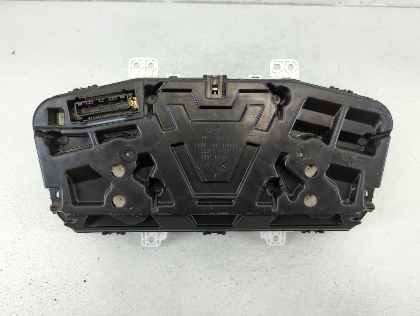 2015 Hyundai Sonata Instrument Cluster Speedometer Gauges P/N:94001-C2000 Fits OEM Used Auto Parts - Oemusedautoparts1.com